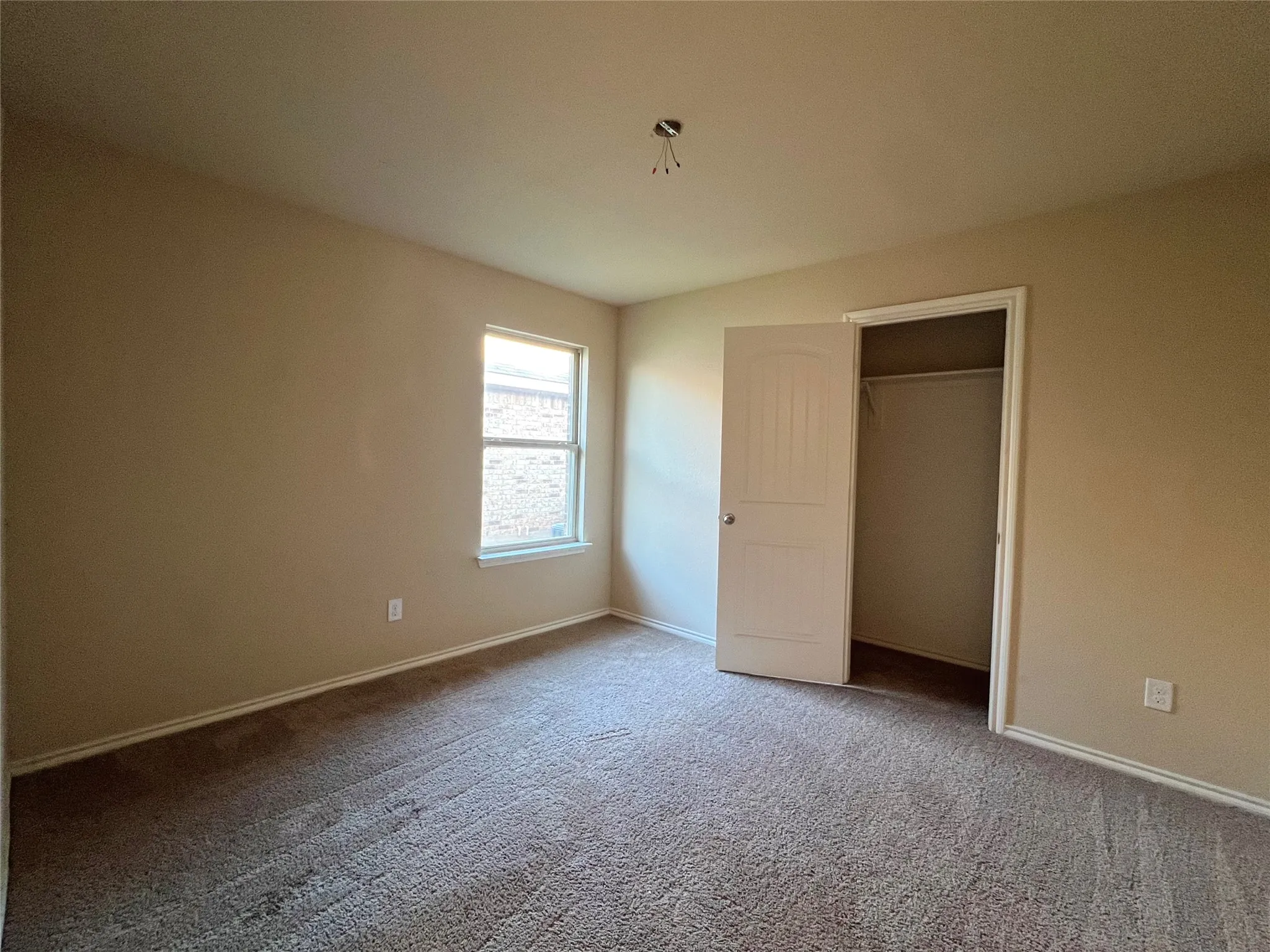 Single Family Residence For Sale in Rockwall County , 1017 Decker Drive, Fate, Texas 75189, 4 Bedrooms, 3 Bathrooms, 2 Garage spaces, 2,086 Sqft, built in 2018, Price $276,000, mls#21006211, Real Estate Agent in Fate, Homes For Sale in Rockwall county, Homes For Sale in Fate, Realtor in Fate Texas, Real Estate Brokerage Independent Realty Texas, Luminita Cordes Realtor