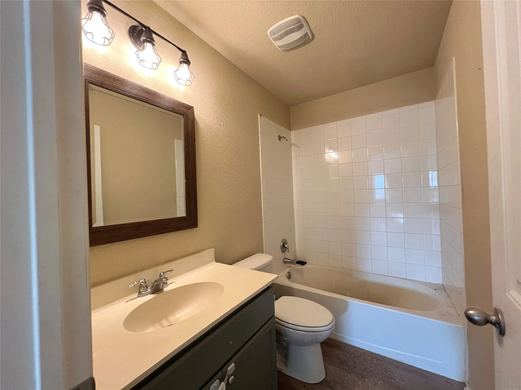 Single Family Residence For Sale in Rockwall County , 1017 Decker Drive, Fate, Texas 75189, 4 Bedrooms, 3 Bathrooms, 2 Garage spaces, 2,086 Sqft, built in 2018, Price $276,000, mls#21006211, Real Estate Agent in Fate, Homes For Sale in Rockwall county, Homes For Sale in Fate, Realtor in Fate Texas, Real Estate Brokerage Independent Realty Texas, Luminita Cordes Realtor