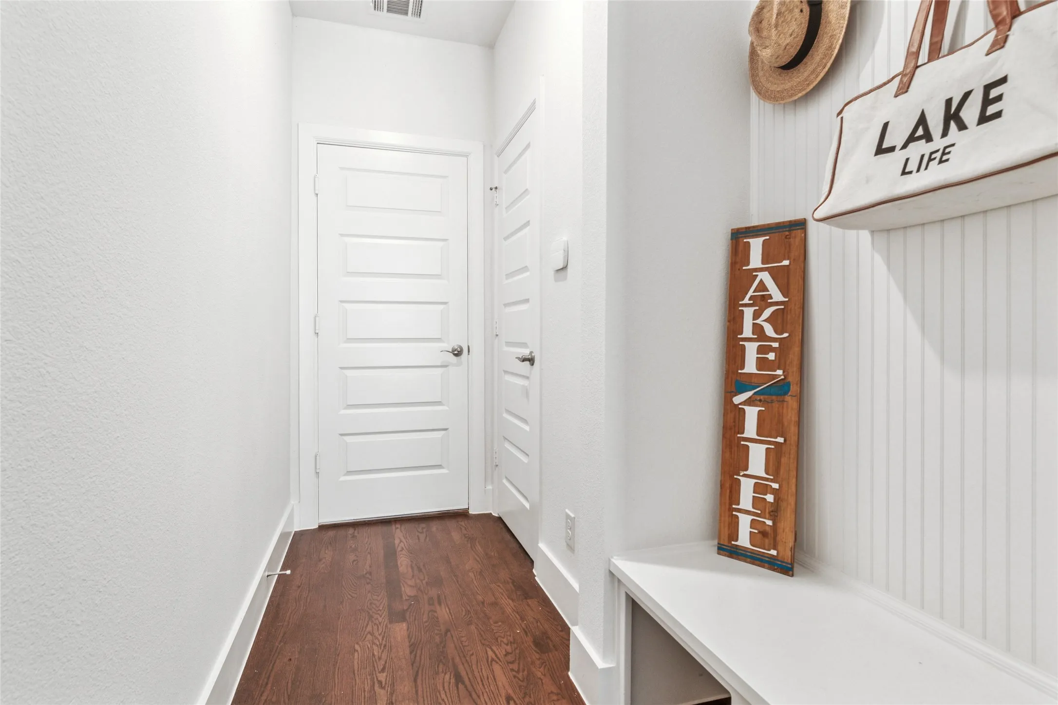 Single Family Residence For Sale in Dallas County , 510 Winners Circle, Rowlett, Texas 75088, 3 Bedroom, 4 Bathroom, 2 Garage spaces, 2,416 Sqft, built in 2023, mls#21005776, Real Estate Agent in Rowlett, Homes For Sale in Dallas county, Homes For Sale in Rowlett, Realtor in Rowlett Texas, Real Estate Brokerage Independent Realty Texas, Luminita Cordes Realtor