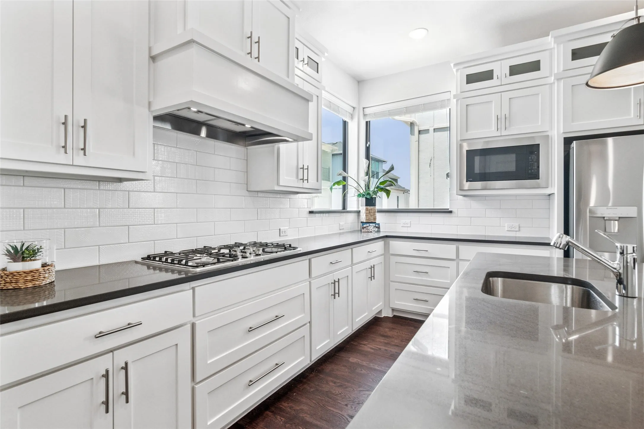 Single Family Residence For Sale in Dallas County , 510 Winners Circle, Rowlett, Texas 75088, 3 Bedroom, 4 Bathroom, 2 Garage spaces, 2,416 Sqft, built in 2023, mls#21005776, Real Estate Agent in Rowlett, Homes For Sale in Dallas county, Homes For Sale in Rowlett, Realtor in Rowlett Texas, Real Estate Brokerage Independent Realty Texas, Luminita Cordes Realtor