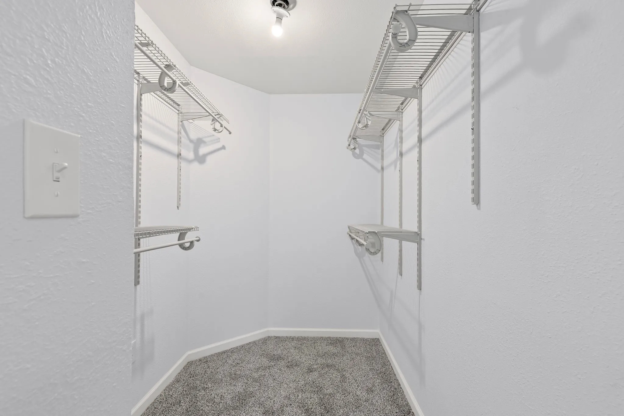 Walking Closet