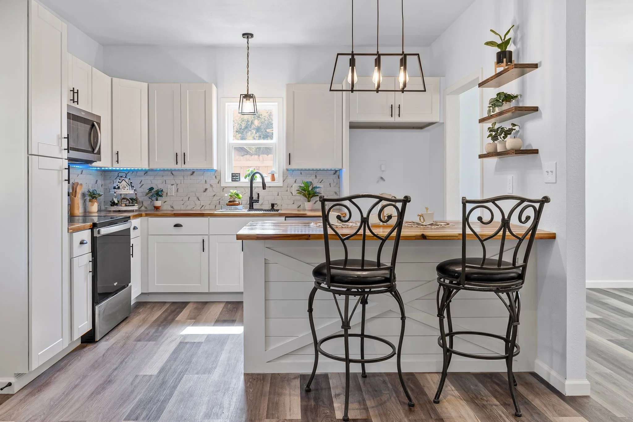 Single Family Residence For Sale in Delta County , 749 E Marshall Avenue, Cooper, Texas 75432, 3 Bedroom, 3 Bathroom, 2 Garage spaces, 1,650 Sqft, built in 2024, New Construction - Complete, mls#21006751, Real Estate Agent in Cooper, Homes For Sale in Delta county, Homes For Sale in Cooper, Realtor in Cooper Texas, Real Estate Brokerage Independent Realty Texas, Luminita Cordes Realtor