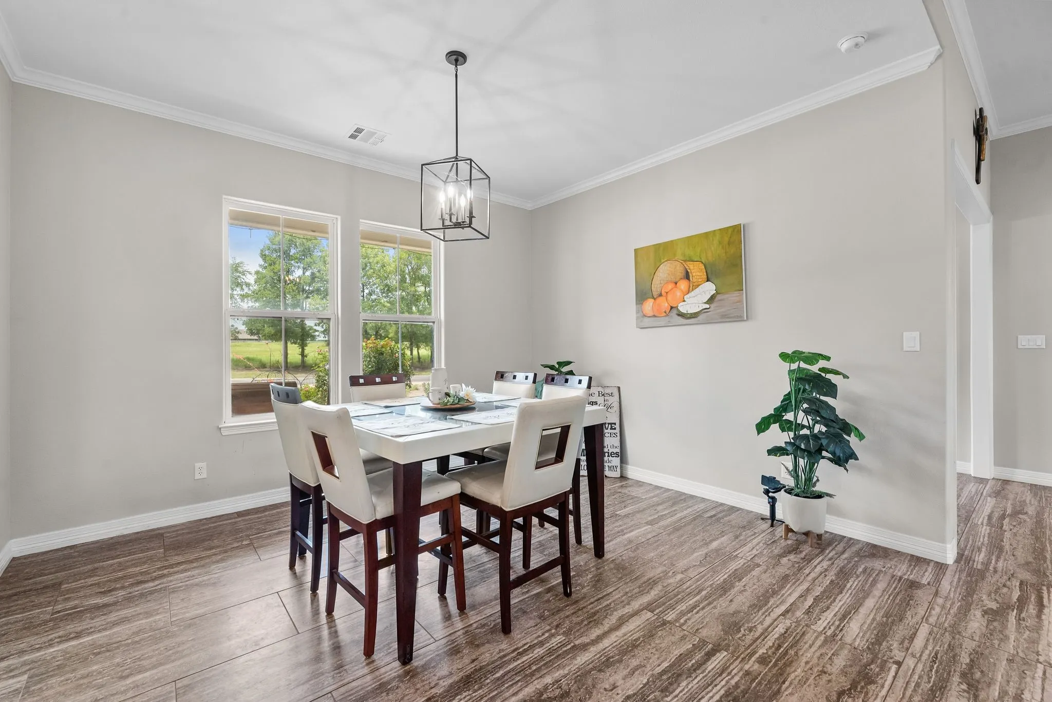 The roomy dining area is great for hosting holiday dinners!