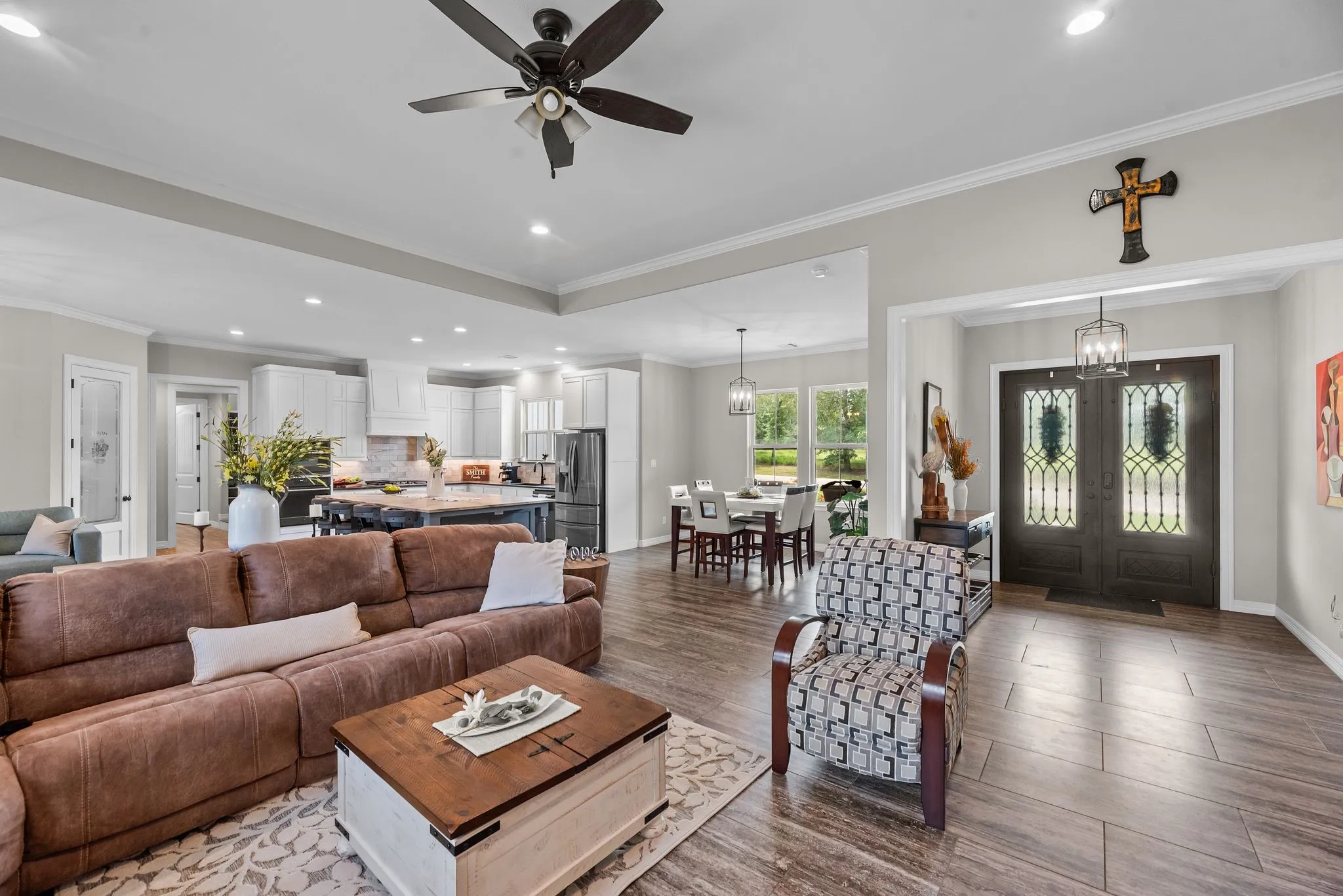 The open floorplan transitions you from space to space easily and ensures easy furniture placement.
