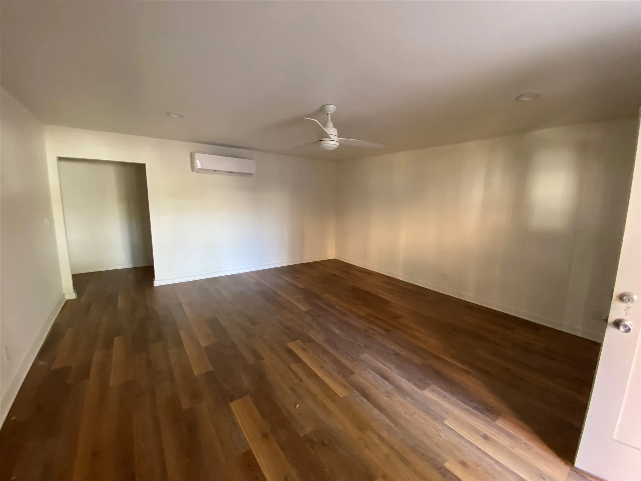 For Sale in Palo Pinto County , 207A NW 4th Avenue, Mineral Wells, Texas 76067, 5 Bedrooms, 4 Bathrooms, Garage spaces, 0 Sqft, built in 1911, Preowned, Price $549,000, mls#21007300, Real Estate Agent in Mineral Wells, Homes For Sale in Palo Pinto county, Homes For Sale in Mineral Wells, Realtor in Mineral Wells Texas, Real Estate Brokerage Independent Realty Texas, Luminita Cordes Realtor
