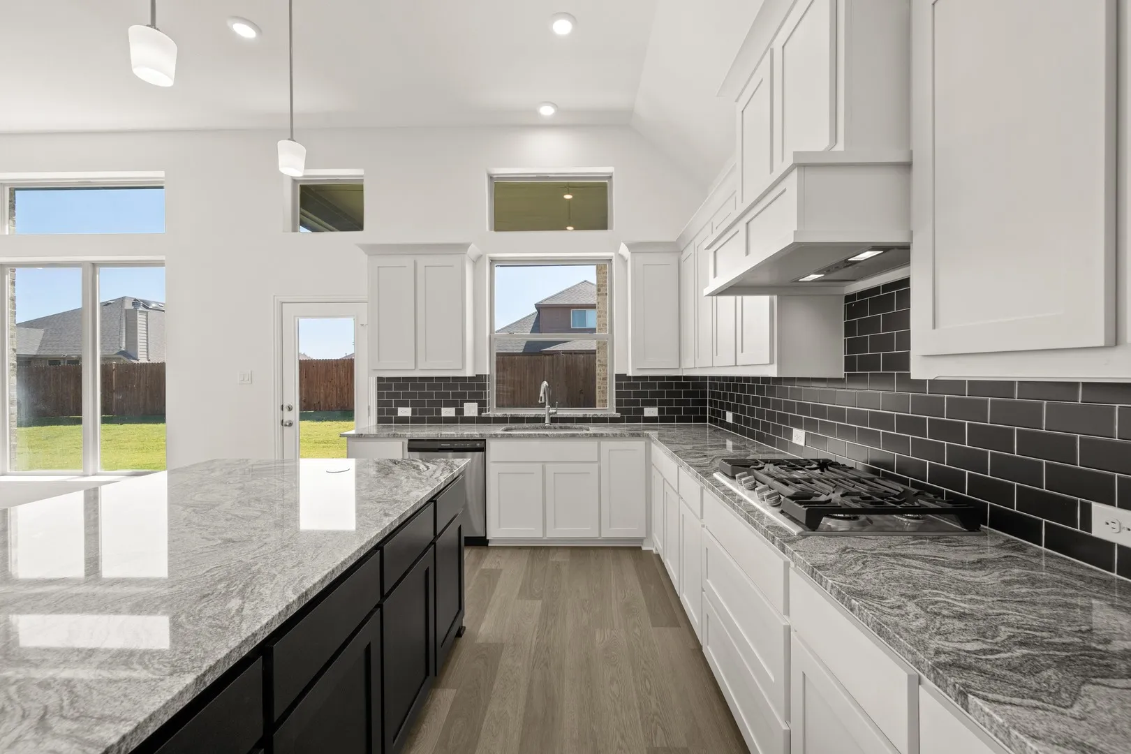 974 Reeves- Kitchen-3
