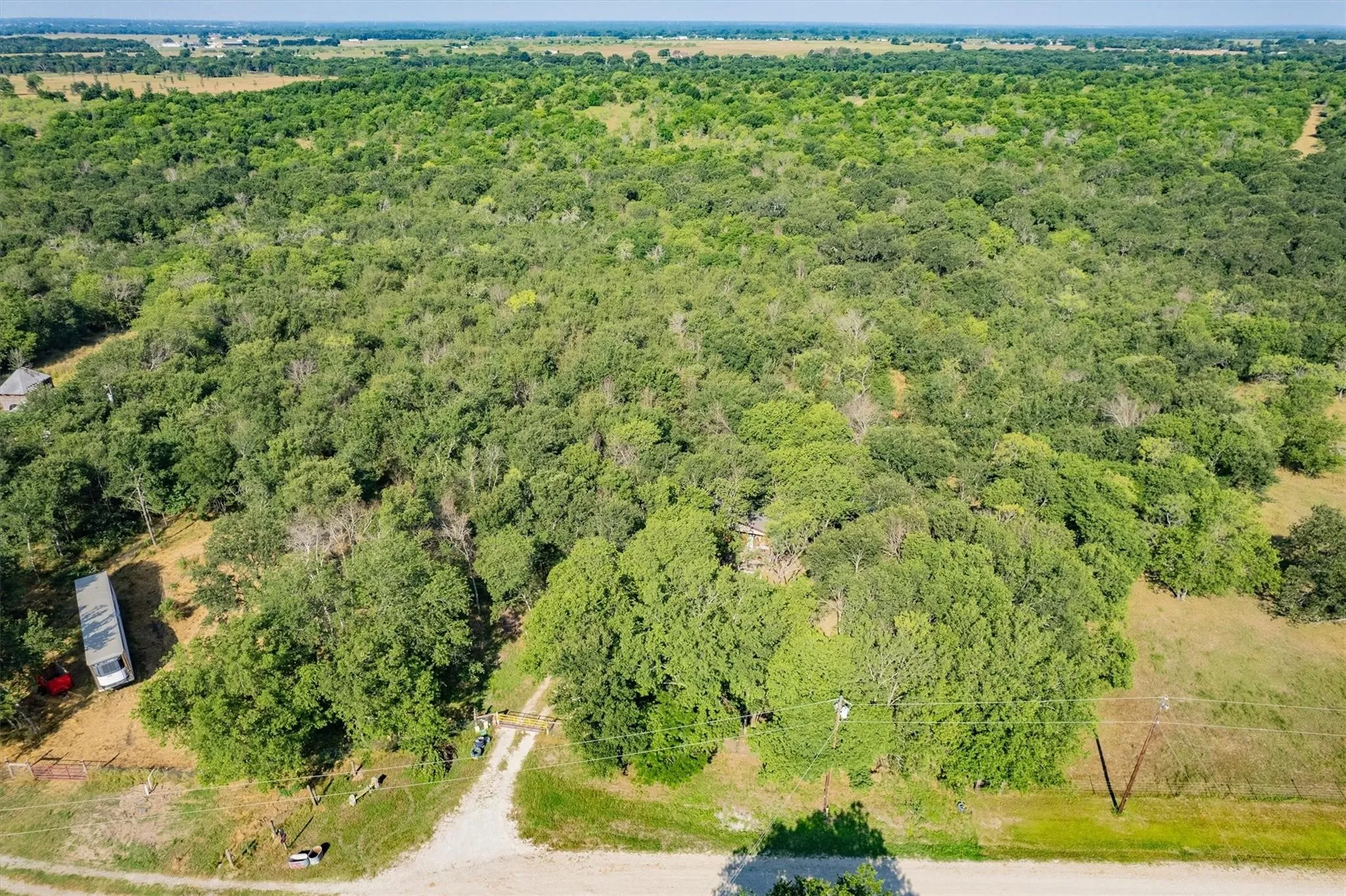Single Family Residence For Sale in Navarro County , 3090 SW CR 0018, Corsicana, Texas 75110, 1 Bedroom, 1 Bathroom, Garage spaces, 840 Sqft, built in 2013, mls#21005928, Real Estate Agent in Corsicana, Homes For Sale in Navarro county, Homes For Sale in Corsicana, Realtor in Corsicana Texas, Real Estate Brokerage Independent Realty Texas, Luminita Cordes Realtor
