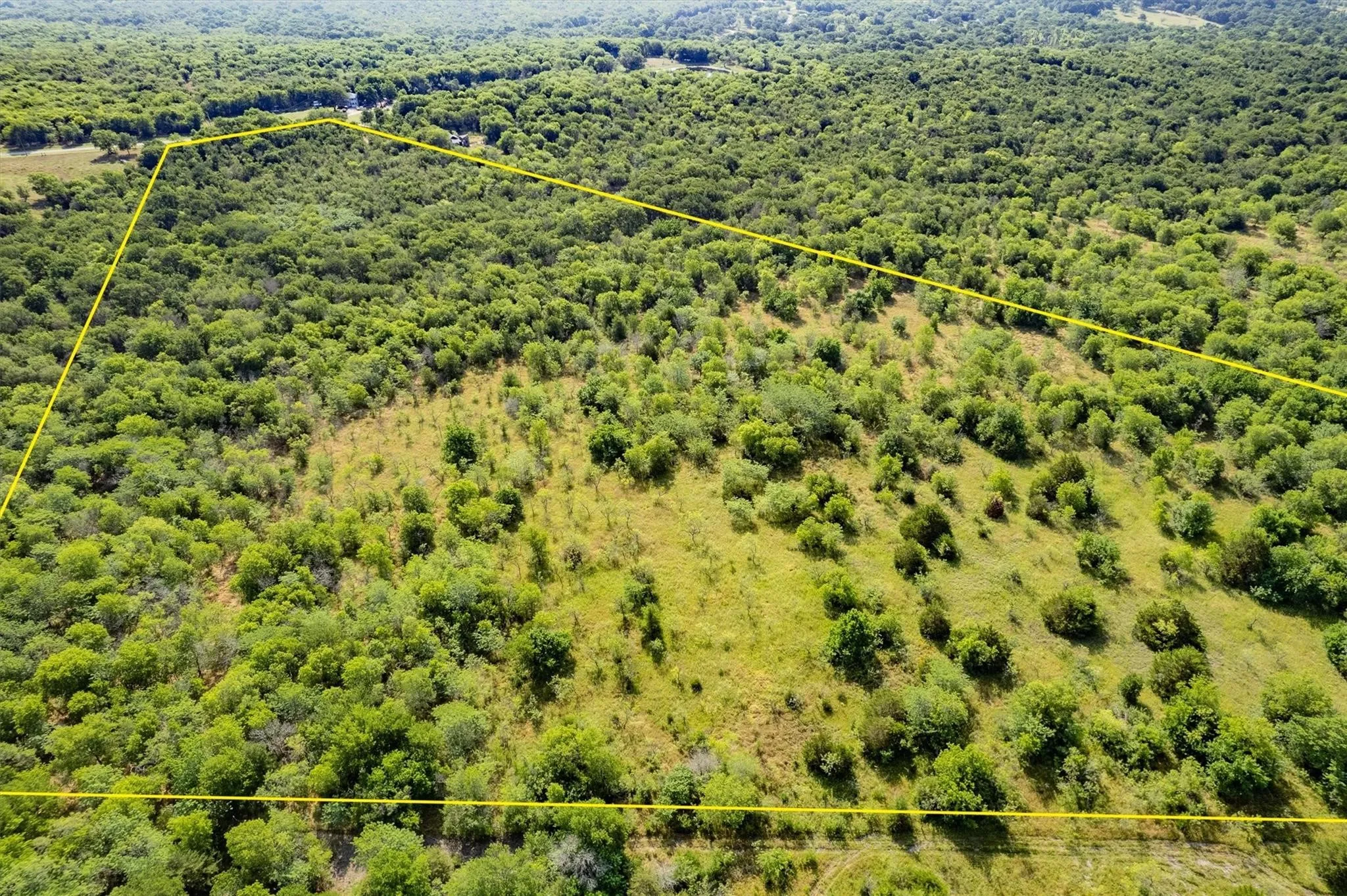 Single Family Residence For Sale in Navarro County , 3090 SW CR 0018, Corsicana, Texas 75110, 1 Bedroom, 1 Bathroom, Garage spaces, 840 Sqft, built in 2013, mls#21005928, Real Estate Agent in Corsicana, Homes For Sale in Navarro county, Homes For Sale in Corsicana, Realtor in Corsicana Texas, Real Estate Brokerage Independent Realty Texas, Luminita Cordes Realtor