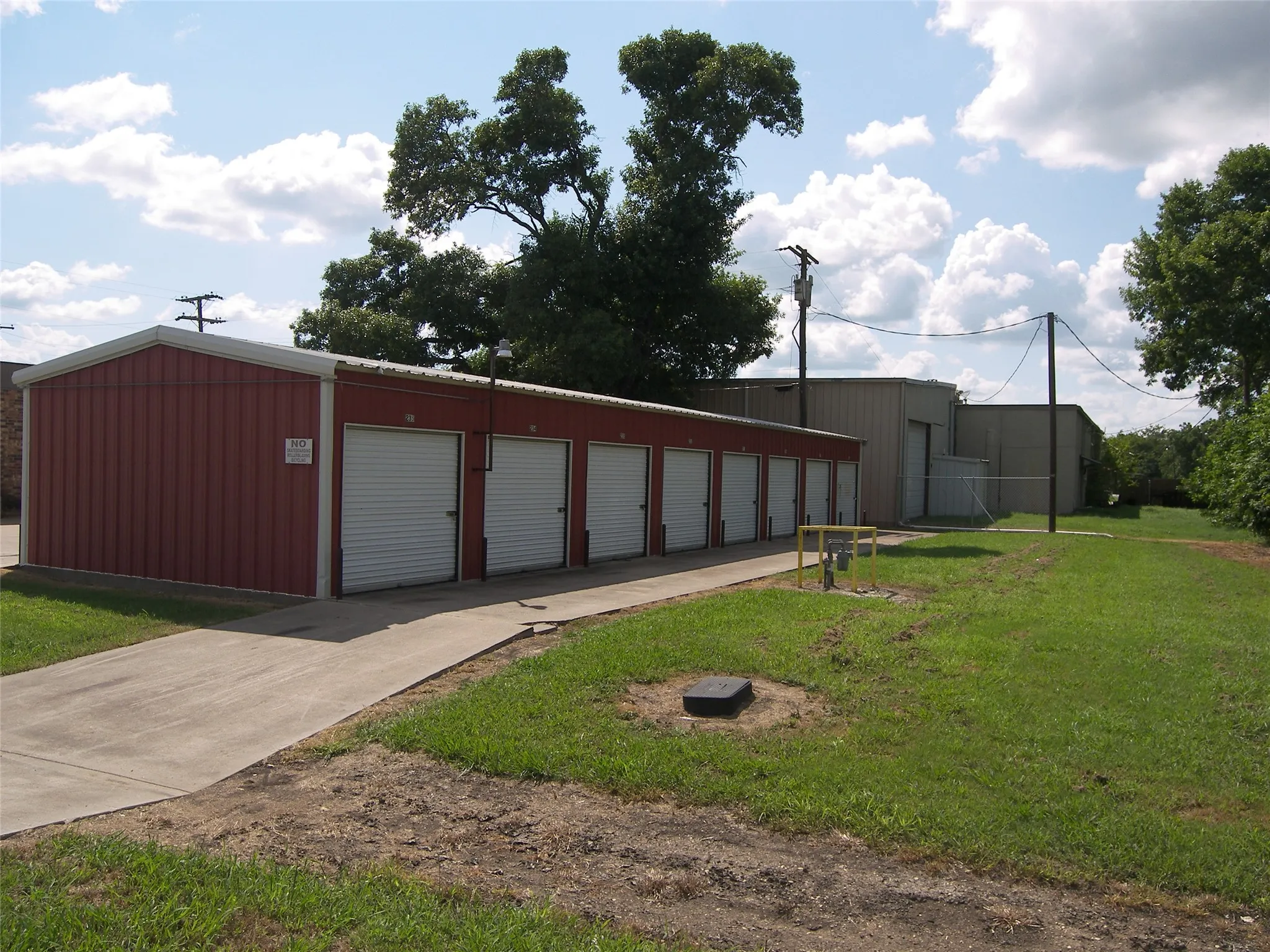 Business For Sale in Johnson County , 109 N Third Street, Godley, Texas 76050, 0, 0, Garage spaces, 0 Sqft, built in 1986, Price $295,500, mls#21009197, Real Estate Agent in Godley, Homes For Sale in Johnson county, Homes For Sale in Godley, Realtor in Godley Texas, Real Estate Brokerage Independent Realty Texas, Luminita Cordes Realtor