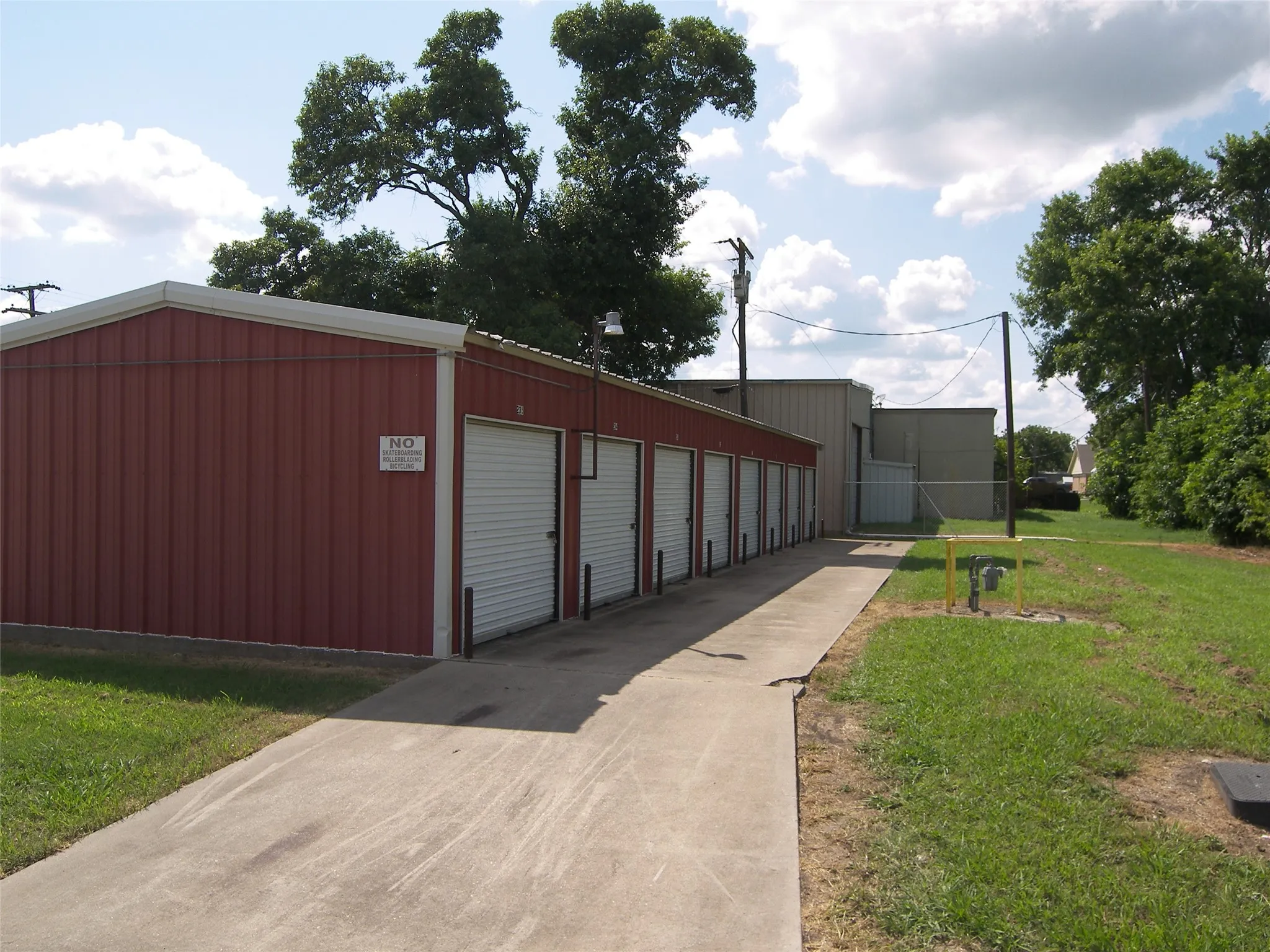 Business For Sale in Johnson County , 109 N Third Street, Godley, Texas 76050, 0, 0, Garage spaces, 0 Sqft, built in 1986, Price $295,500, mls#21009197, Real Estate Agent in Godley, Homes For Sale in Johnson county, Homes For Sale in Godley, Realtor in Godley Texas, Real Estate Brokerage Independent Realty Texas, Luminita Cordes Realtor
