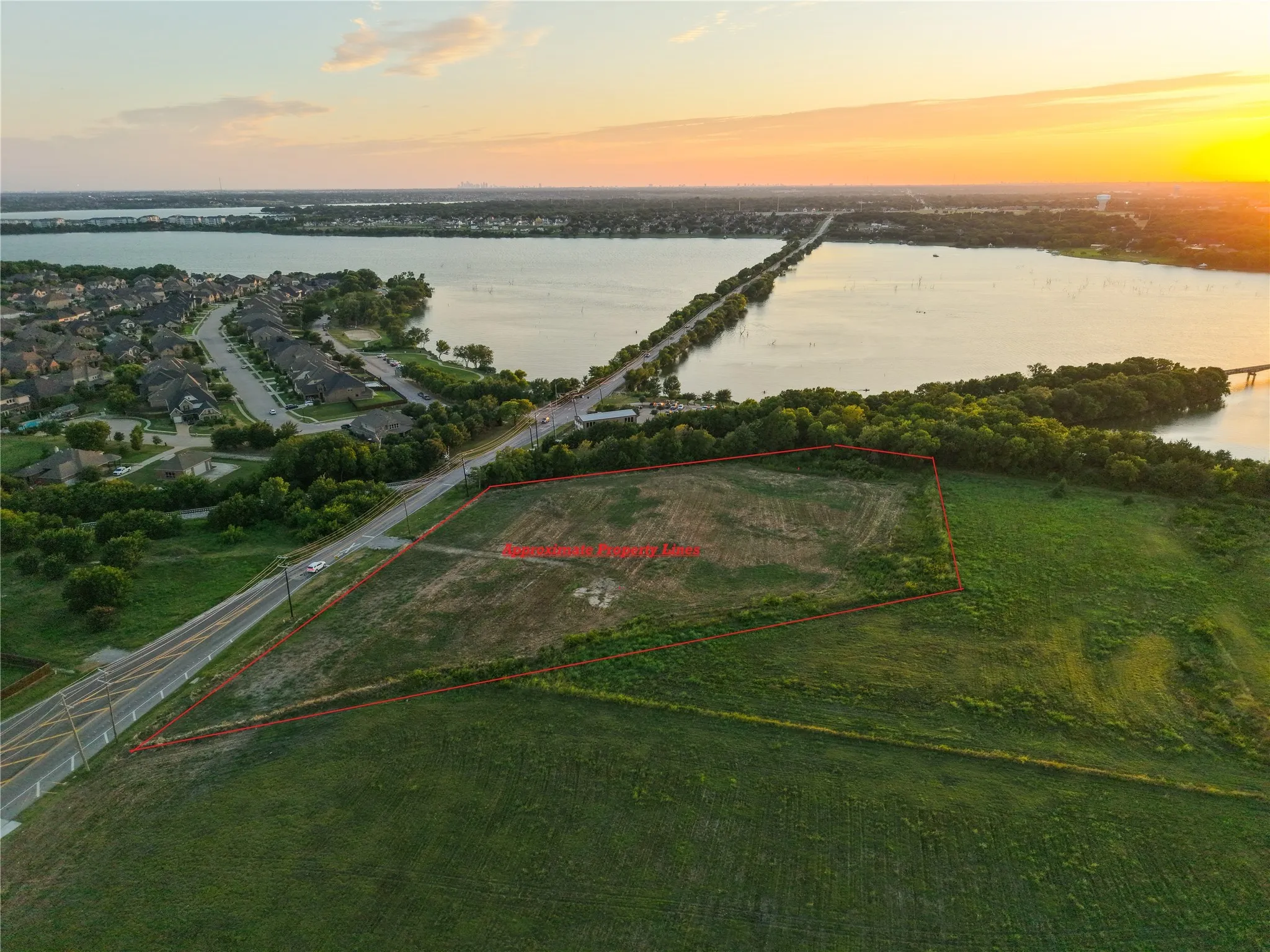 Unimproved Land For Sale in Dallas County , 6921 Miller Road, Rowlett, Texas 75088, 0, 0, Garage spaces, 0 Sqft, built in 0, Price $1,853,000, mls#21009500, Real Estate Agent in Rowlett, Homes For Sale in Dallas county, Homes For Sale in Rowlett, Realtor in Rowlett Texas, Real Estate Brokerage Independent Realty Texas, Luminita Cordes Realtor