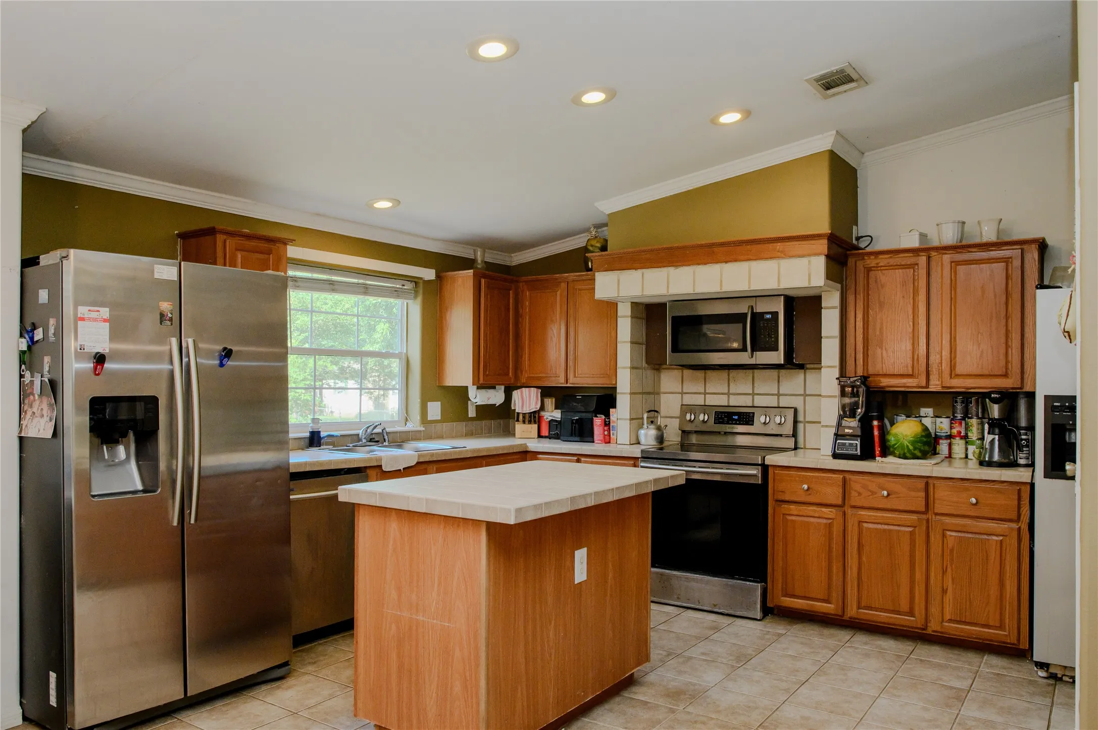 Manufactured Home For Sale in Grayson County , 1468 Cedar Mills Road, Gordonville, Texas 76245, 3 Bedroom, 2 Bathroom, Garage spaces, 2,368 Sqft, built in 2004, Price $314,999, mls#21011483, Real Estate Agent in Gordonville, Homes For Sale in Grayson county, Homes For Sale in Gordonville, Realtor in Gordonville Texas, Real Estate Brokerage Independent Realty Texas, Luminita Cordes Realtor