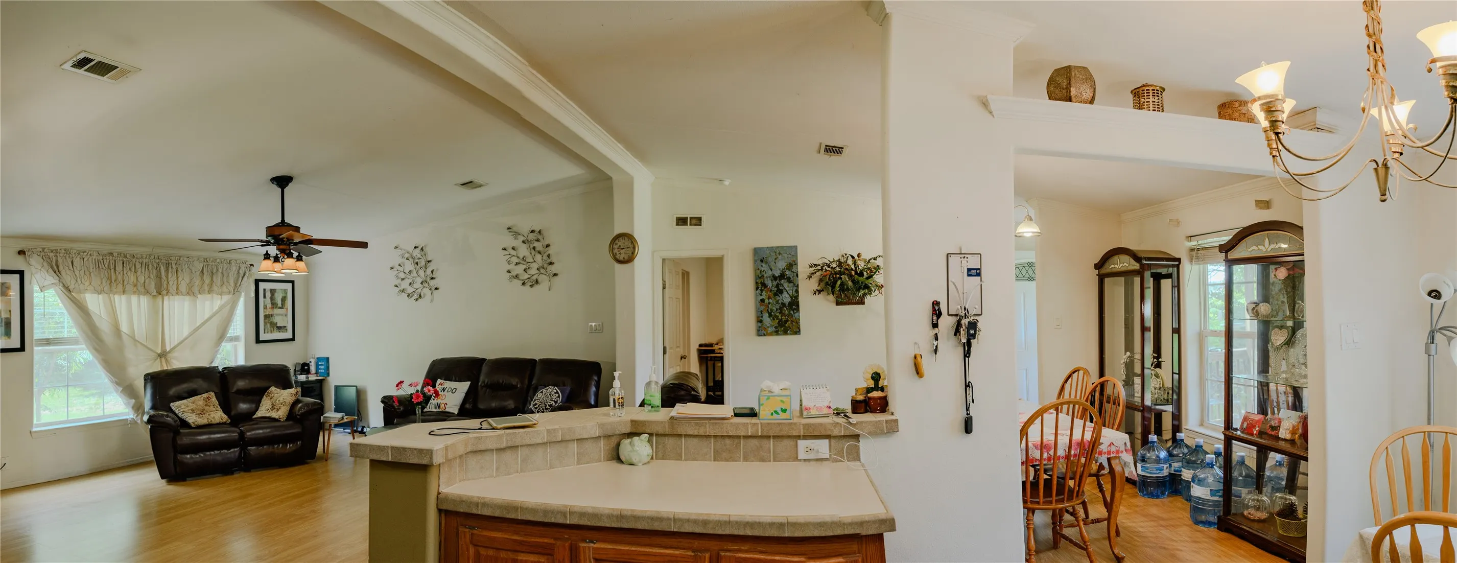 Manufactured Home For Sale in Grayson County , 1468 Cedar Mills Road, Gordonville, Texas 76245, 3 Bedroom, 2 Bathroom, Garage spaces, 2,368 Sqft, built in 2004, Price $314,999, mls#21011483, Real Estate Agent in Gordonville, Homes For Sale in Grayson county, Homes For Sale in Gordonville, Realtor in Gordonville Texas, Real Estate Brokerage Independent Realty Texas, Luminita Cordes Realtor