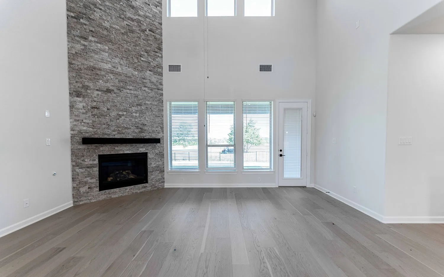 Single Family Residence For Sale in Rockwall County , 3120 Splendid Court, Heath, Texas 75126, 5 Bedrooms, 4 Bathrooms, 3 Garage spaces, 3,714 Sqft, built in 2025, New Construction - Incomplete, Price $764,990, mls#21007873, Real Estate Agent in Heath, Homes For Sale in Rockwall county, Homes For Sale in Heath, Realtor in Heath Texas, Real Estate Brokerage Independent Realty Texas, Luminita Cordes Realtor