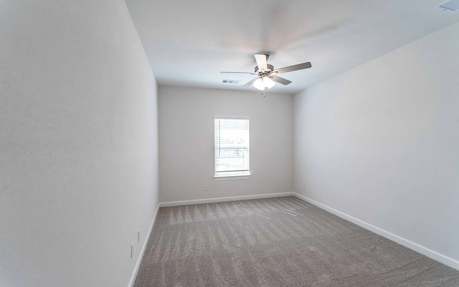 Single Family Residence For Sale in Rockwall County , 3120 Splendid Court, Heath, Texas 75126, 5 Bedrooms, 4 Bathrooms, 3 Garage spaces, 3,714 Sqft, built in 2025, New Construction - Incomplete, Price $764,990, mls#21007873, Real Estate Agent in Heath, Homes For Sale in Rockwall county, Homes For Sale in Heath, Realtor in Heath Texas, Real Estate Brokerage Independent Realty Texas, Luminita Cordes Realtor