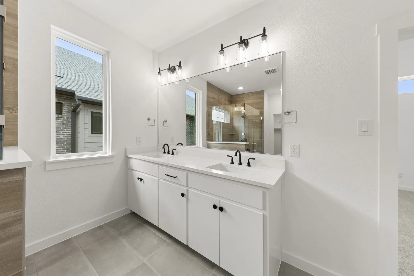 512 Sherwood_3502_Hackberry_Bath (2)