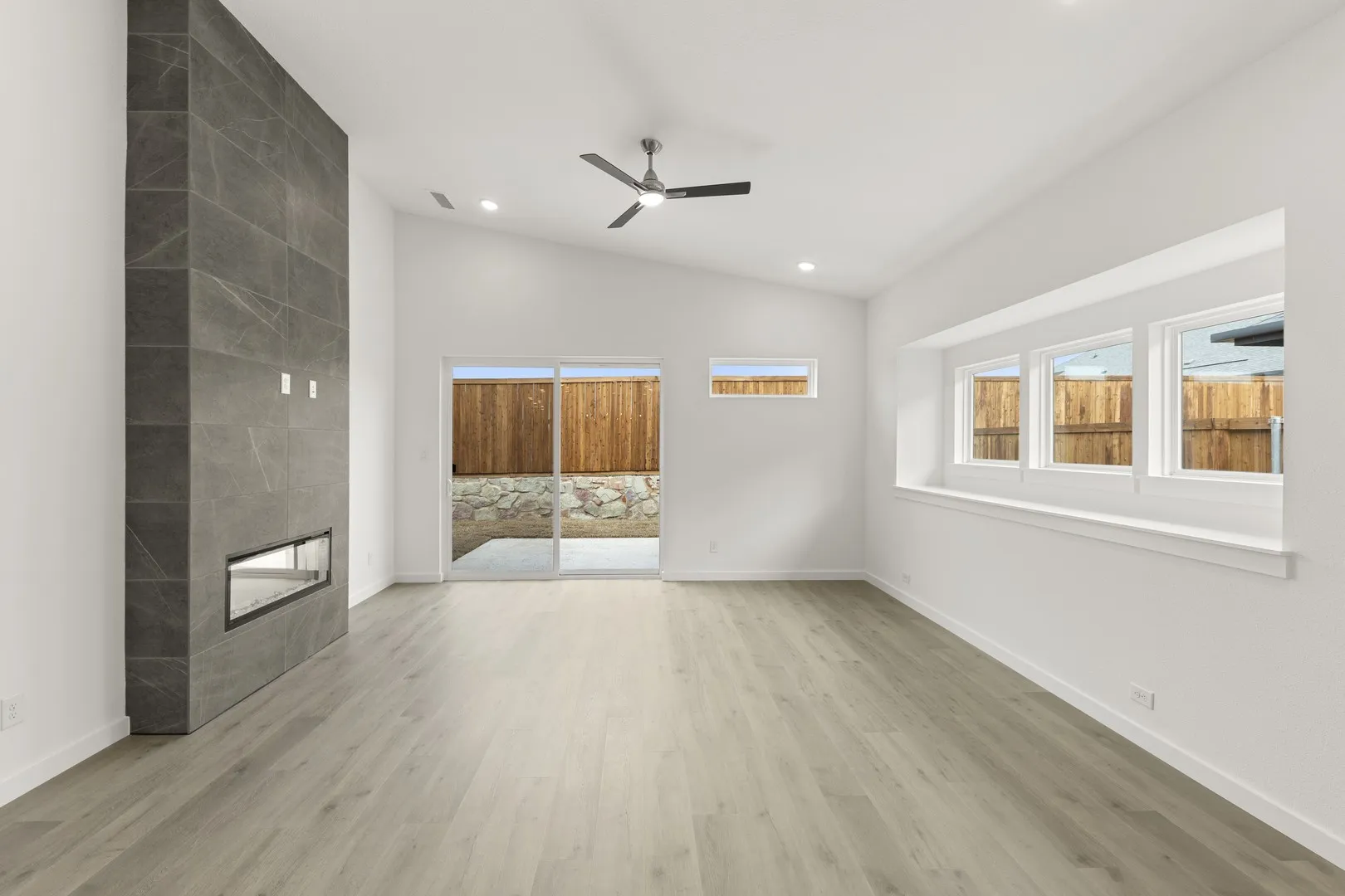 512 Sherwood_3502_Hackberry_Family