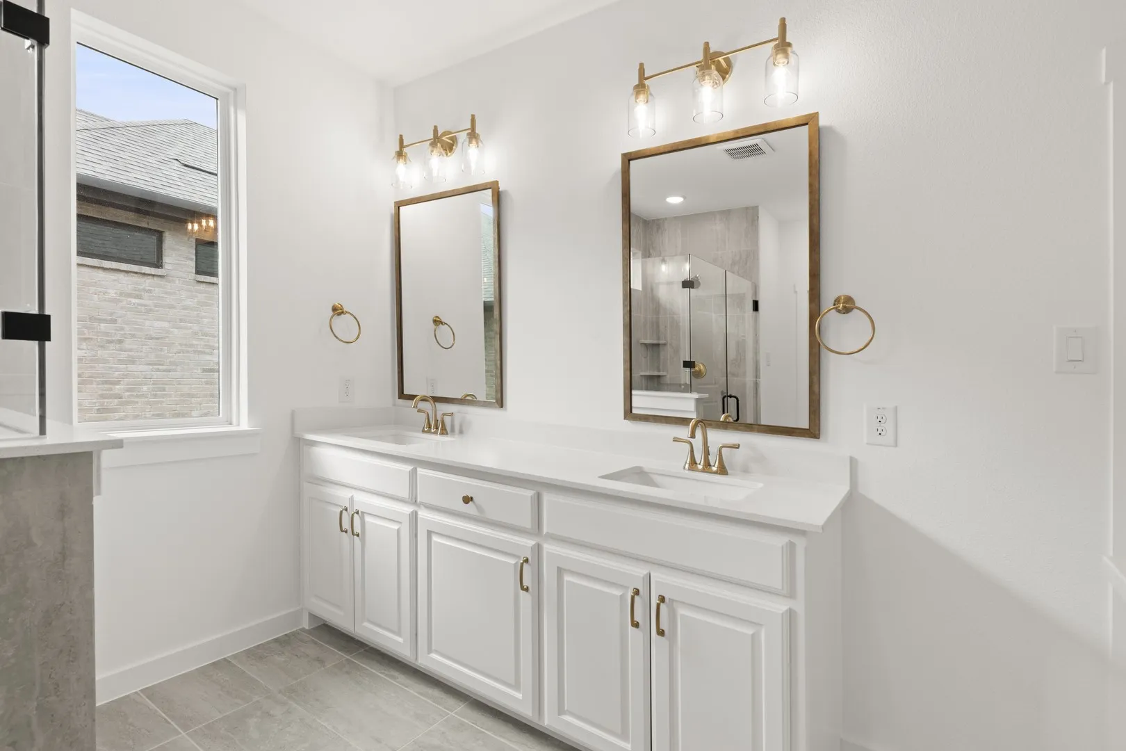 510 Sherwood_3501_Sequoia_Bath (3)