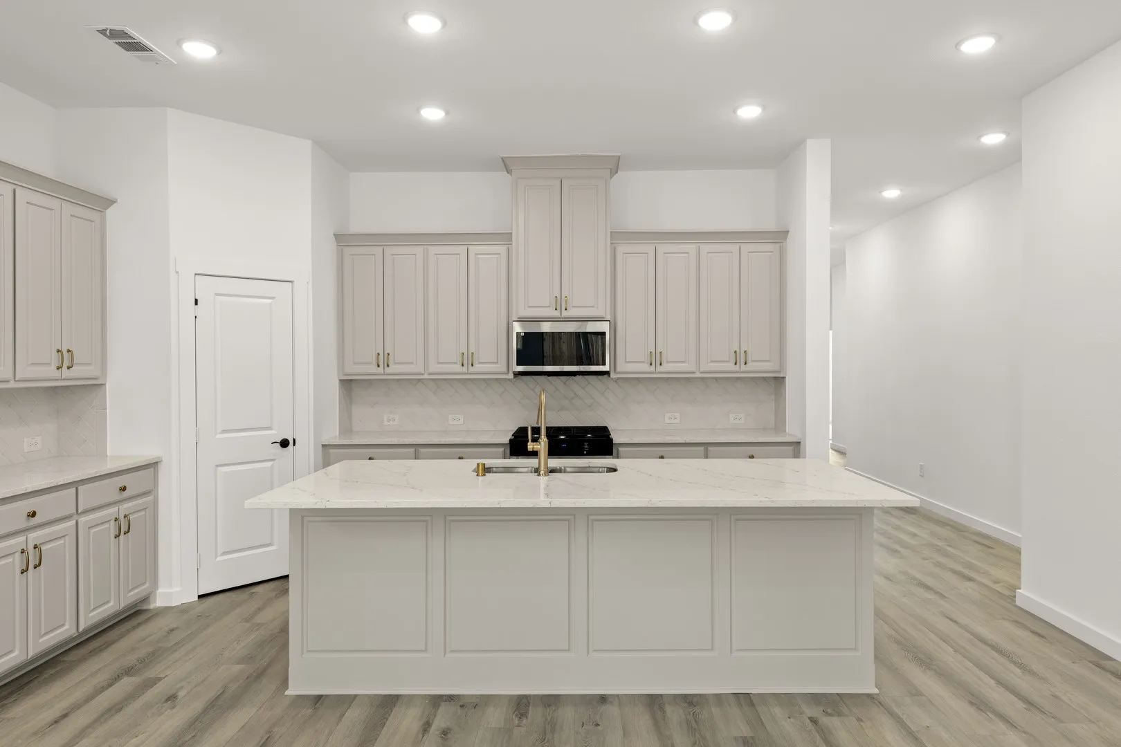 510 Sherwood_3501_Sequoia_Kitchen