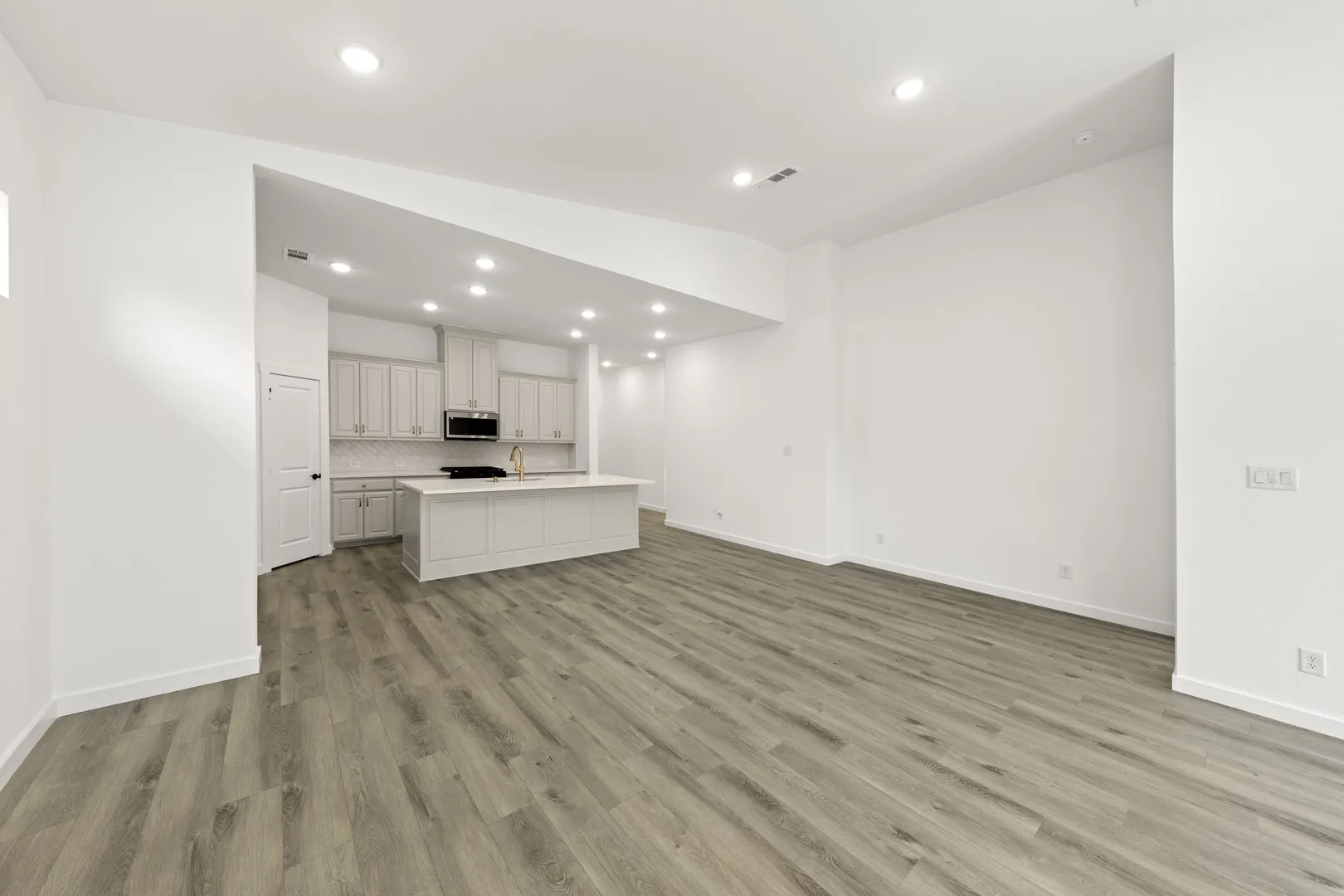 510 Sherwood_3501_Sequoia_Family (3)