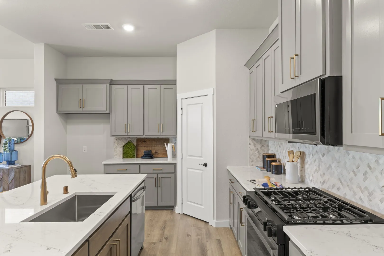 1620 Morningside_3503_Sequoia II_Kitchen (3)
