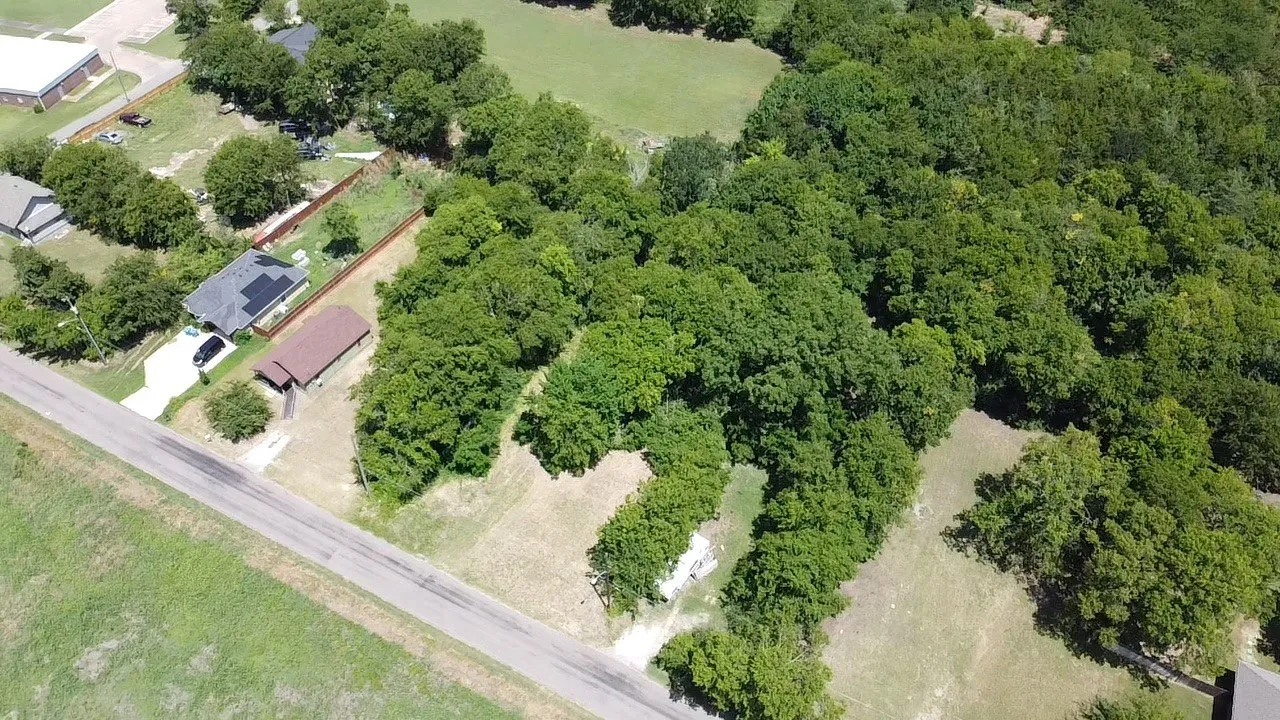 Aerial view of property and surrounding area
