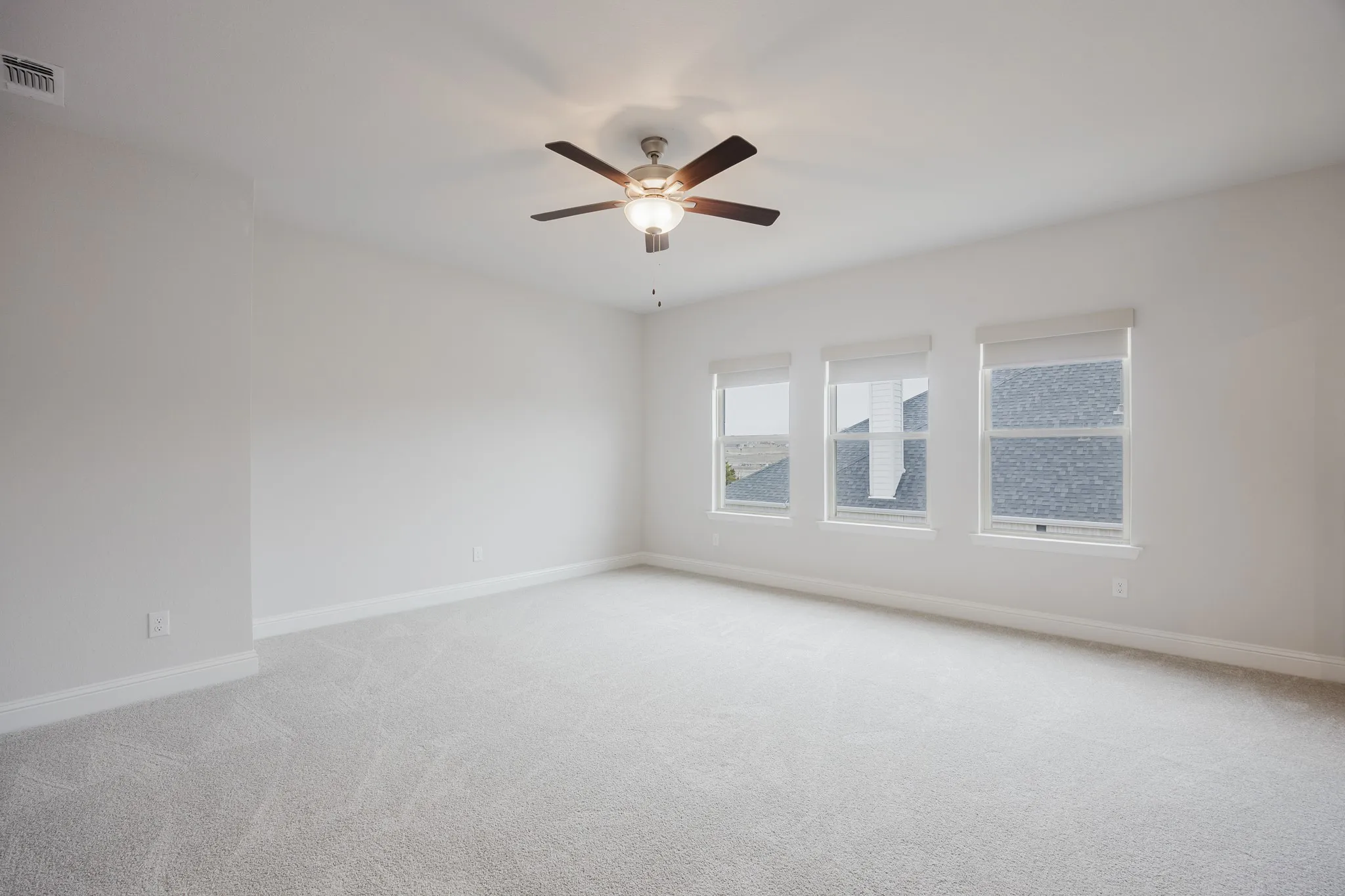 Single Family Residence For Sale in Collin County , 3216 Creek Meadow Drive, Anna, Texas 75409, 4 Bedroom, 4 Bathroom, 3 Garage spaces, 3,239 Sqft, built in 2022, mls#21011926, Real Estate Agent in Anna, Homes For Sale in Collin county, Homes For Sale in Anna, Realtor in Anna Texas, Real Estate Brokerage Independent Realty Texas, Luminita Cordes Realtor