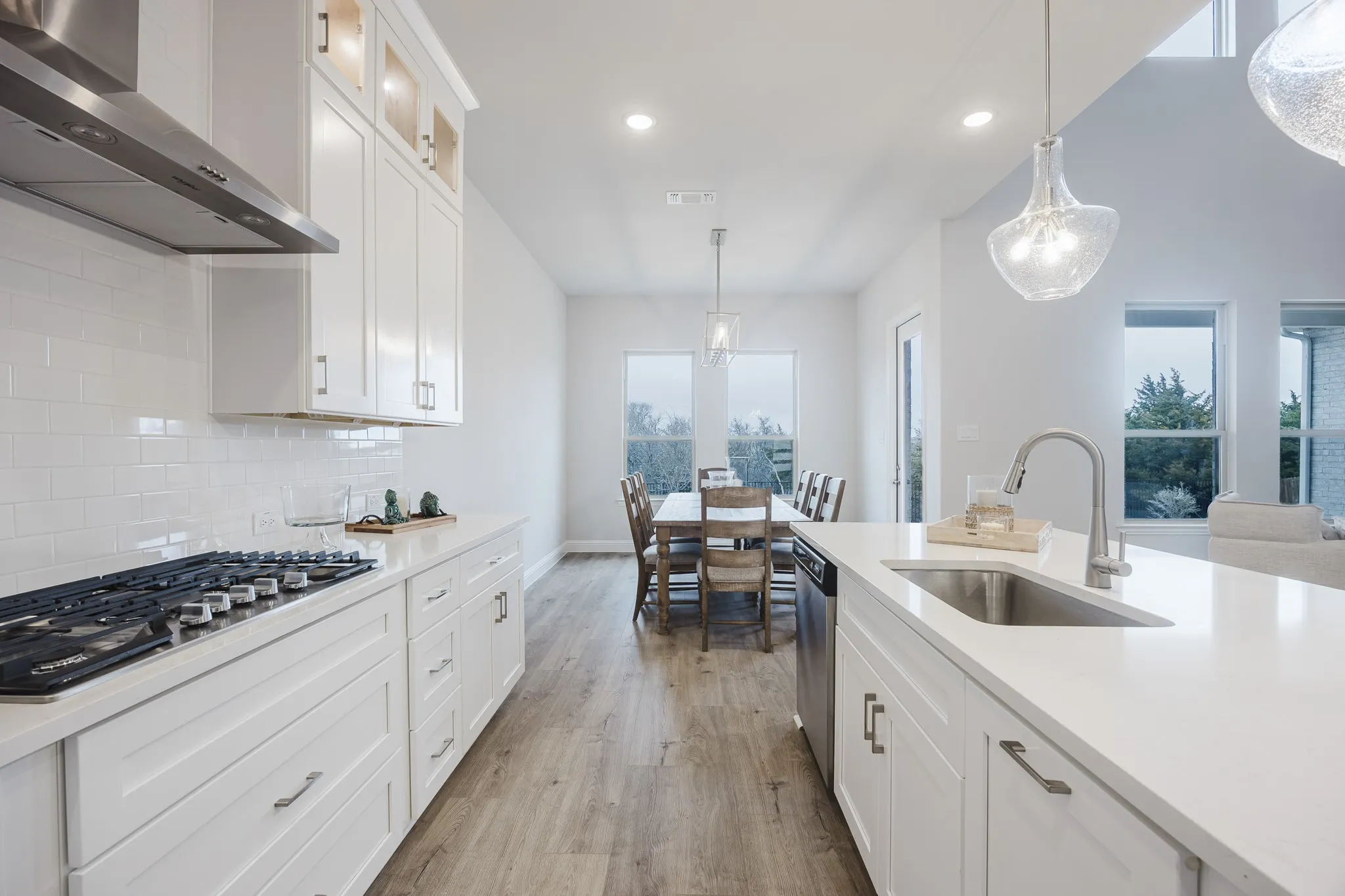 Single Family Residence For Sale in Collin County , 3216 Creek Meadow Drive, Anna, Texas 75409, 4 Bedroom, 4 Bathroom, 3 Garage spaces, 3,239 Sqft, built in 2022, mls#21011926, Real Estate Agent in Anna, Homes For Sale in Collin county, Homes For Sale in Anna, Realtor in Anna Texas, Real Estate Brokerage Independent Realty Texas, Luminita Cordes Realtor