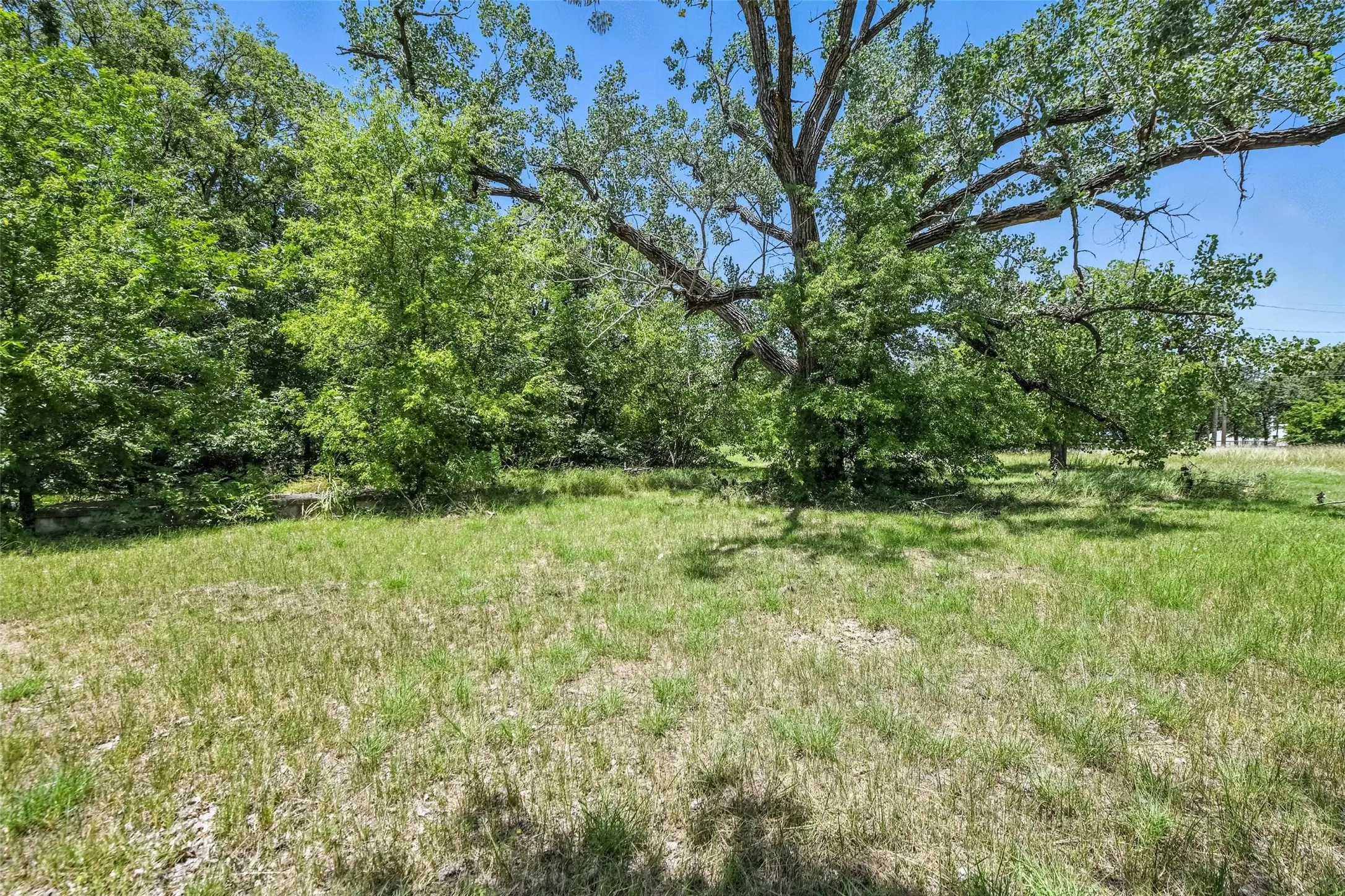 Retail For Sale in Wise County , 2003 Tx-101, Bridgeport, Texas 76431, 0, 0, Garage spaces, 0 Sqft, built in 1975, Preowned, Price $289,999, mls#21011711, Real Estate Agent in Bridgeport, Homes For Sale in Wise county, Homes For Sale in Bridgeport, Realtor in Bridgeport Texas, Real Estate Brokerage Independent Realty Texas, Luminita Cordes Realtor