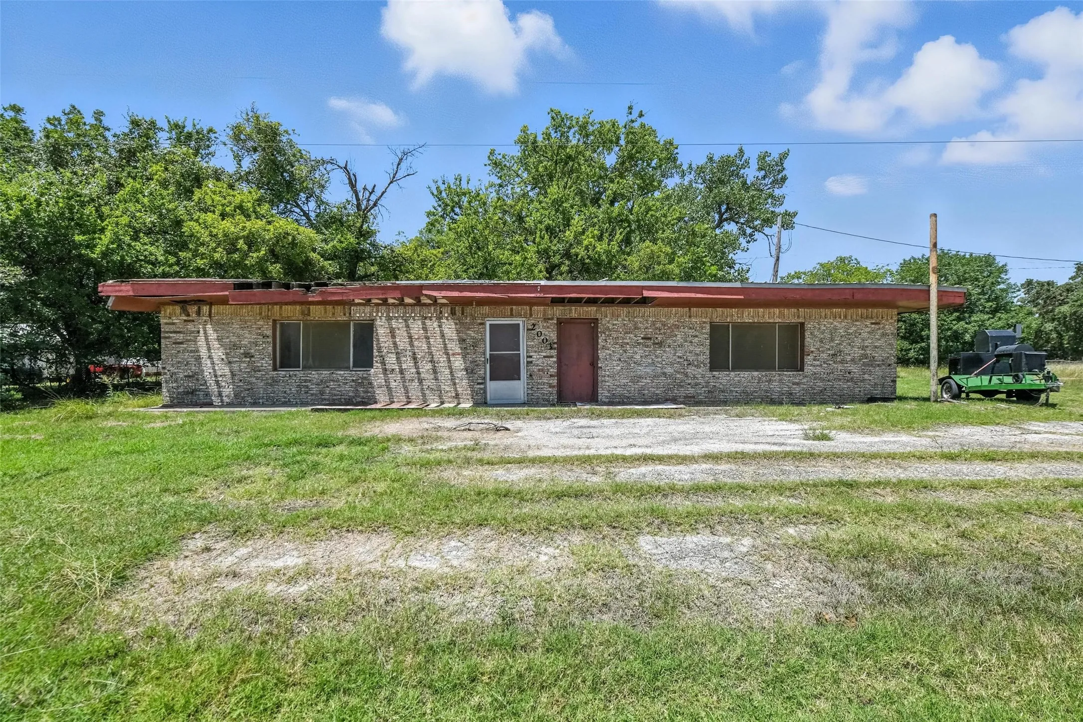 Retail For Sale in Wise County , 2003 Tx-101, Bridgeport, Texas 76431, 0, 0, Garage spaces, 0 Sqft, built in 1975, Preowned, Price $289,999, mls#21011711, Real Estate Agent in Bridgeport, Homes For Sale in Wise county, Homes For Sale in Bridgeport, Realtor in Bridgeport Texas, Real Estate Brokerage Independent Realty Texas, Luminita Cordes Realtor