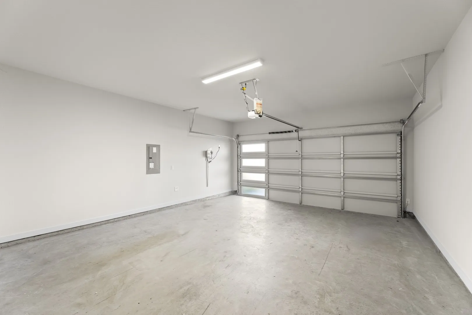 25. 1705 Morningside - Garage