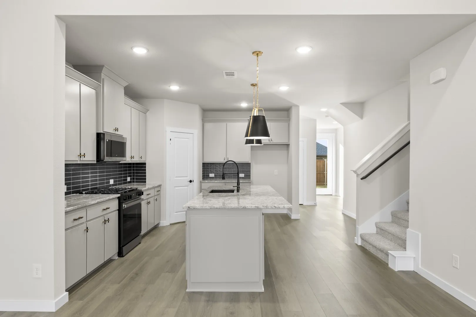 09. 1705 Morningside - Kitchen