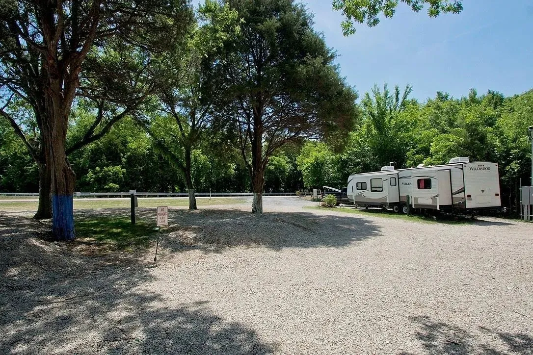Business For Sale in Collin County , 6852 Fm 546, Princeton, Texas 75407, 0, 0, Garage spaces, 0 Sqft, built in 2018, Preowned, mls#21012773, Real Estate Agent in Princeton, Homes For Sale in Collin county, Homes For Sale in Princeton, Realtor in Princeton Texas, Real Estate Brokerage Independent Realty Texas, Luminita Cordes Realtor