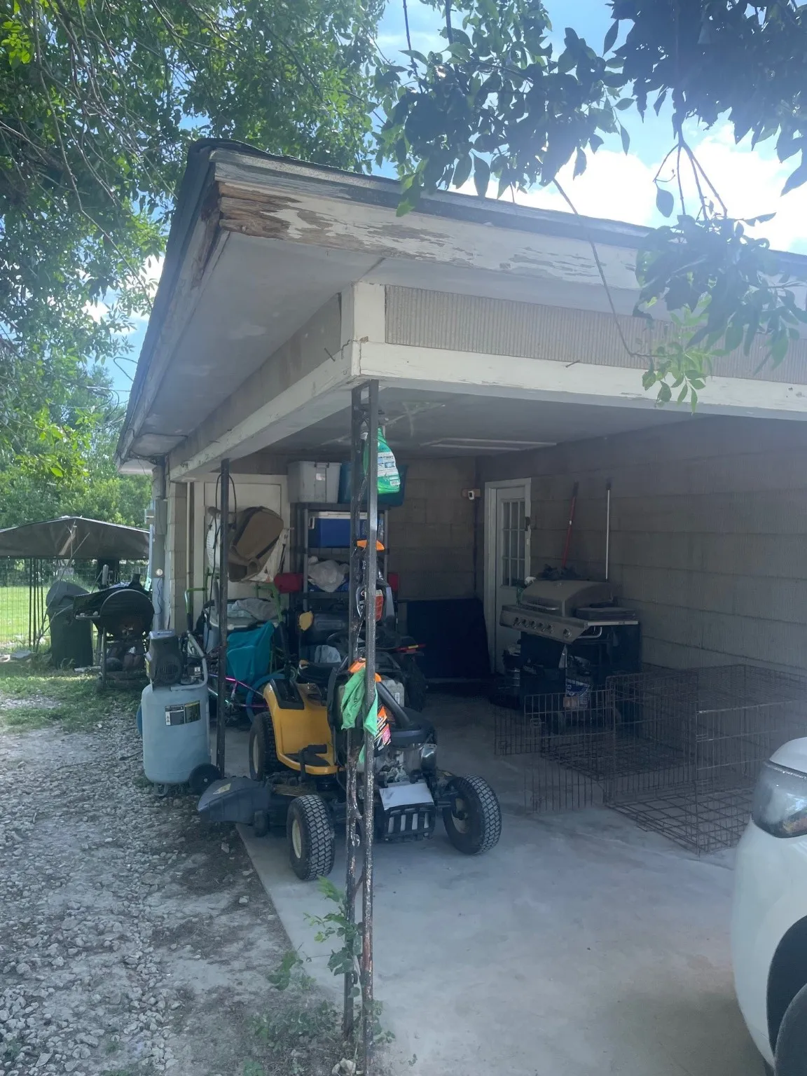 Single Family Residence For Sale in Mc Lennan County , 201 S Goddard Street, Mart, Texas 76664, 3 Bedrooms, 2 Bathrooms, Garage spaces, 1,092 Sqft, built in 1950, Price $99,000, mls#21013335, Real Estate Agent in Mart, Homes For Sale in Mc Lennan county, Homes For Sale in Mart, Realtor in Mart Texas, Real Estate Brokerage Independent Realty Texas, Luminita Cordes Realtor