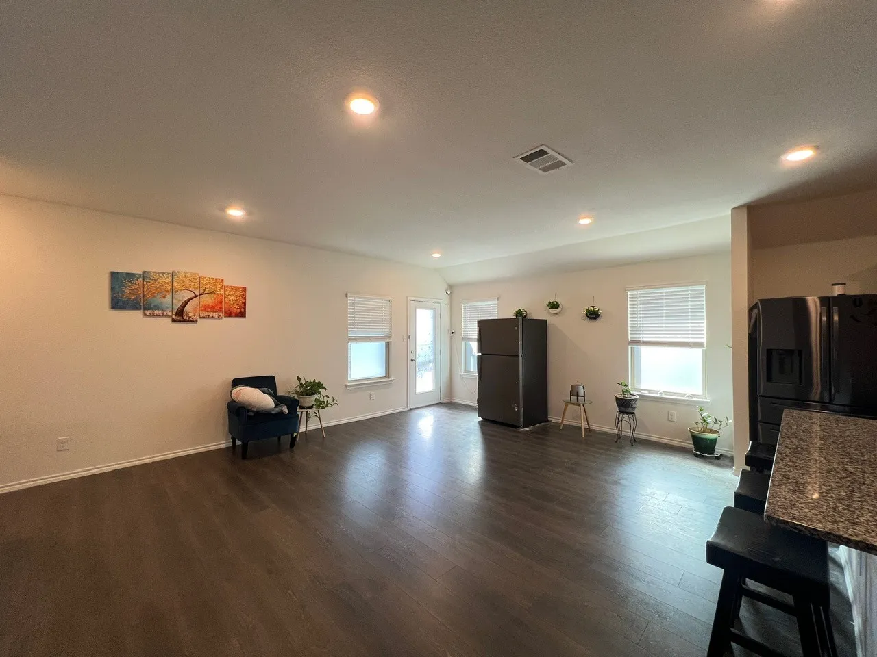Single Family Residence For Sale in Kaufman County , 3113 Glazner Drive, Mesquite, Texas 75126, 4 Bedroom, 3 Bathroom, 2 Garage spaces, 2,284 Sqft, built in 2021, mls#21013636, Real Estate Agent in Mesquite, Homes For Sale in Kaufman county, Homes For Sale in Mesquite, Realtor in Mesquite Texas, Real Estate Brokerage Independent Realty Texas, Luminita Cordes Realtor