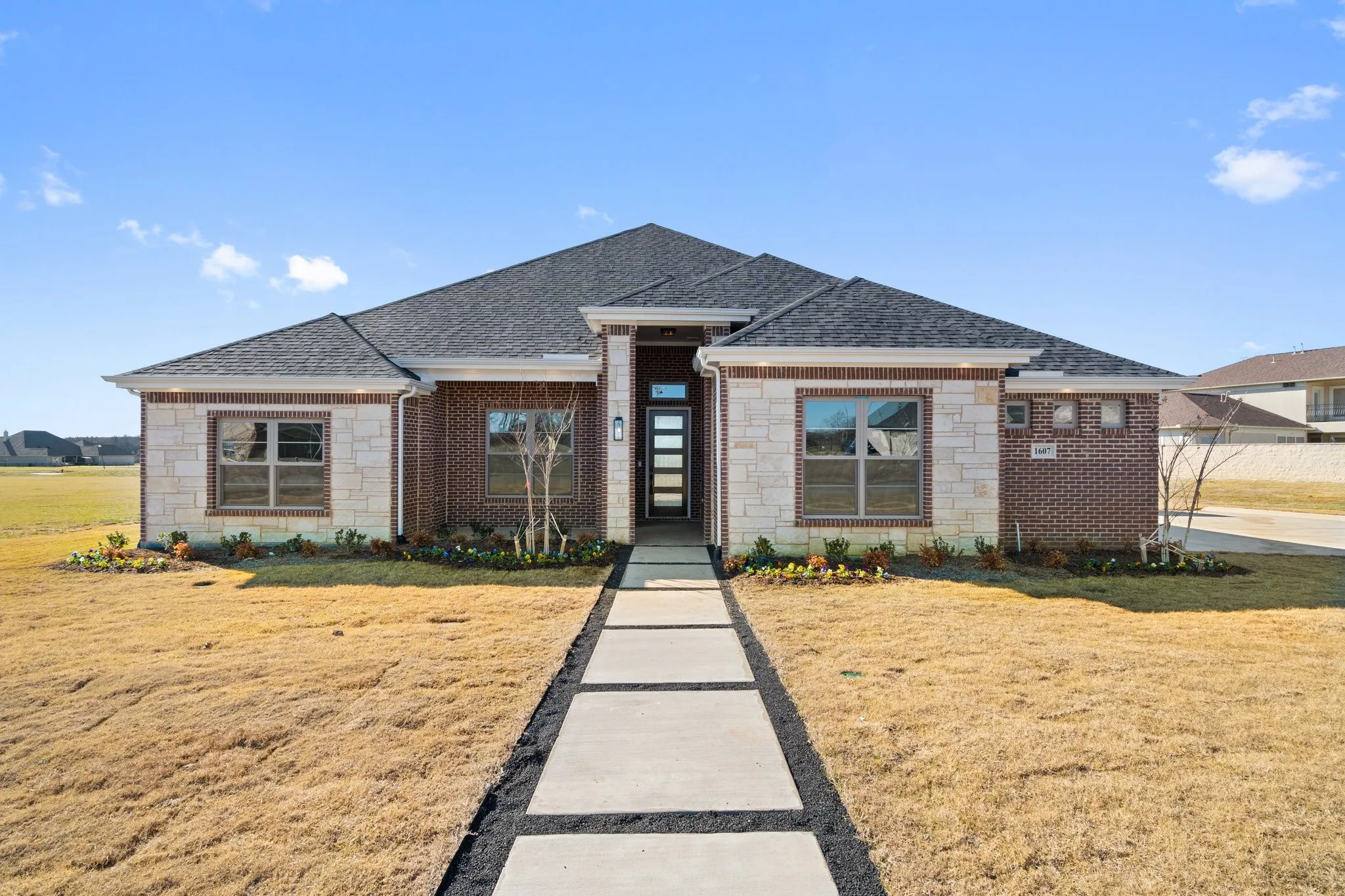 Single Family Residence For Sale in Dallas County , 1607 Pebble Beach Lane, Cedar Hill, Texas 75104, 4 Bedroom, 6 Bathroom, 3 Garage spaces, 4,532 Sqft, built in 2022, mls#21014091, Real Estate Agent in Cedar Hill, Homes For Sale in Dallas county, Homes For Sale in Cedar Hill, Realtor in Cedar Hill Texas, Real Estate Brokerage Independent Realty Texas, Luminita Cordes Realtor