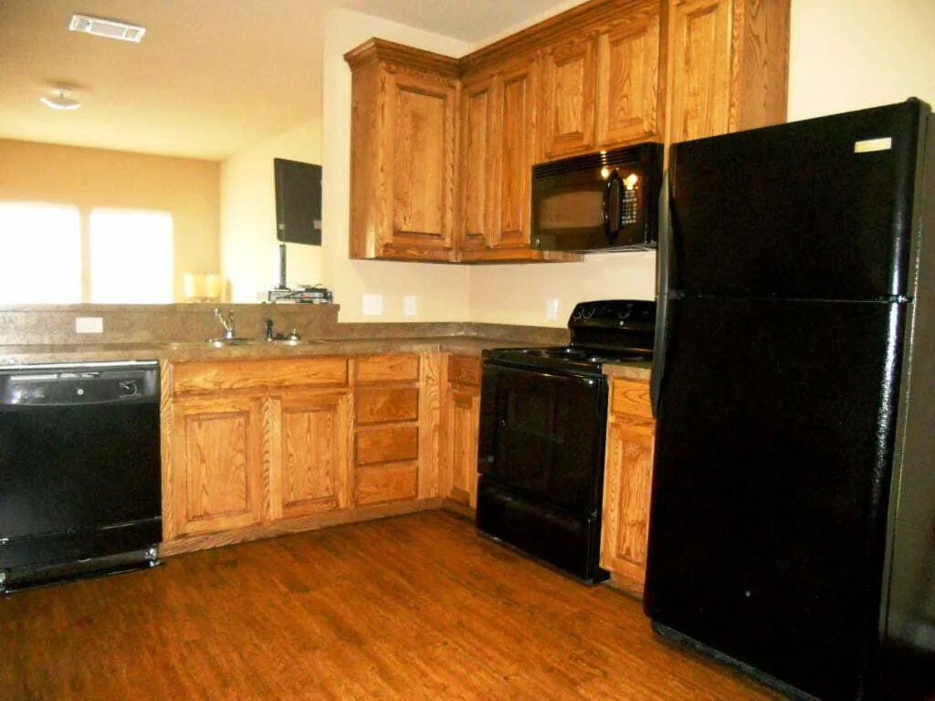 Duplex For Rent in Denton County , 2418 W Prairie Street 1, Denton, Texas 76201, 1 Bedroom, 1 Bathroom, Garage spaces, 180 Sqft, built in 2008, Preowned, Price $680, mls#21014182, Real Estate Agent in Denton, Homes For Rent in Denton county, Homes For Rent in Denton, Realtor in Denton Texas, Real Estate Brokerage Independent Realty Texas, Luminita Cordes Realtor