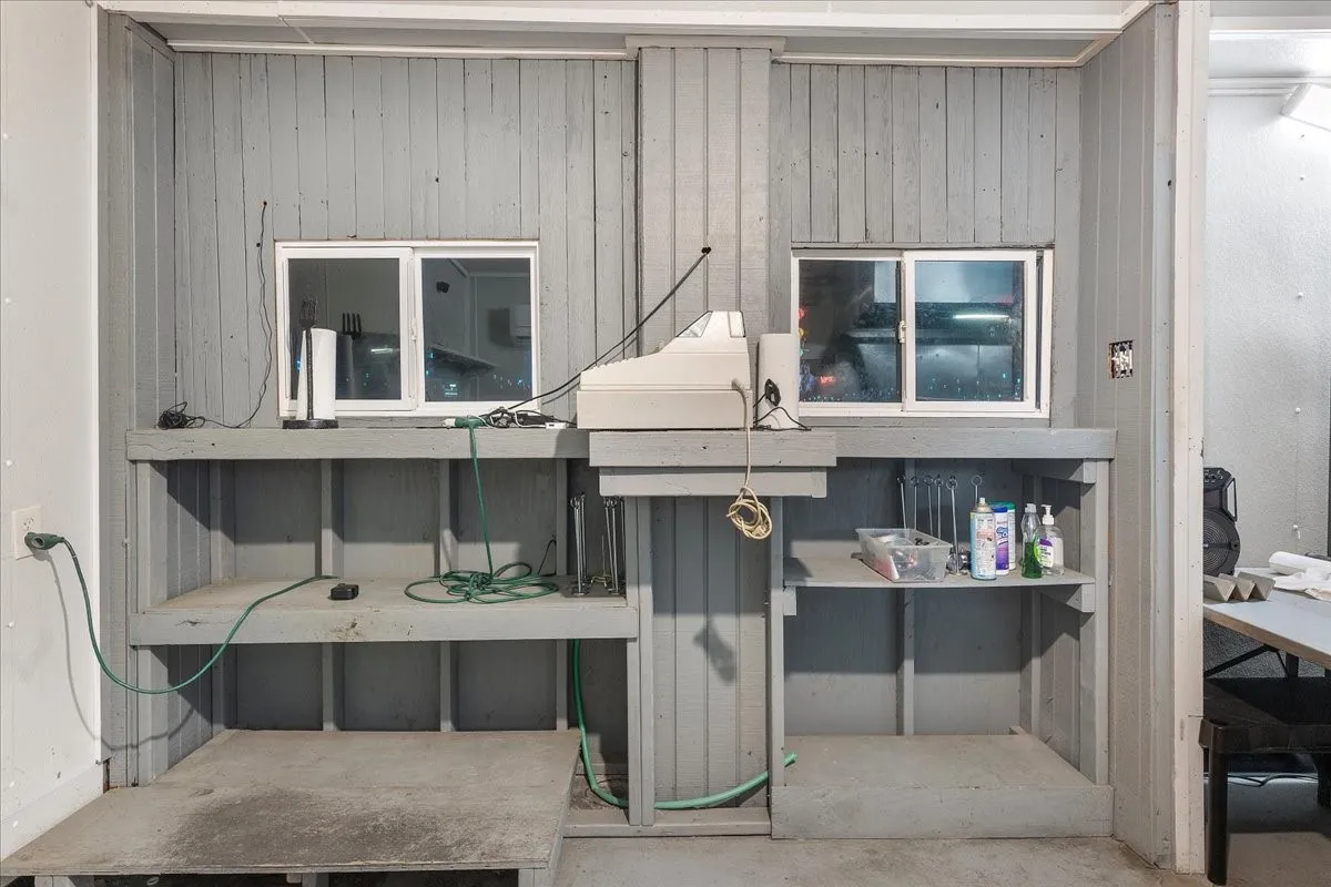 Business For Sale in Johnson County , 3121 N Main Street, Cleburne, Texas 76033, 0, 0, Garage spaces, 0 Sqft, built in 1982, Preowned, mls#21013538, Real Estate Agent in Cleburne, Homes For Sale in Johnson county, Homes For Sale in Cleburne, Realtor in Cleburne Texas, Real Estate Brokerage Independent Realty Texas, Luminita Cordes Realtor