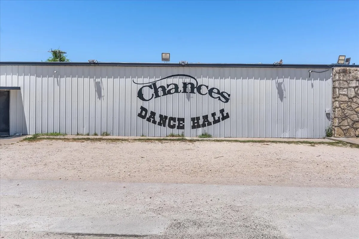 Business For Sale in Johnson County , 3121 N Main Street, Cleburne, Texas 76033, 0, 0, Garage spaces, 0 Sqft, built in 1982, Preowned, mls#21013538, Real Estate Agent in Cleburne, Homes For Sale in Johnson county, Homes For Sale in Cleburne, Realtor in Cleburne Texas, Real Estate Brokerage Independent Realty Texas, Luminita Cordes Realtor