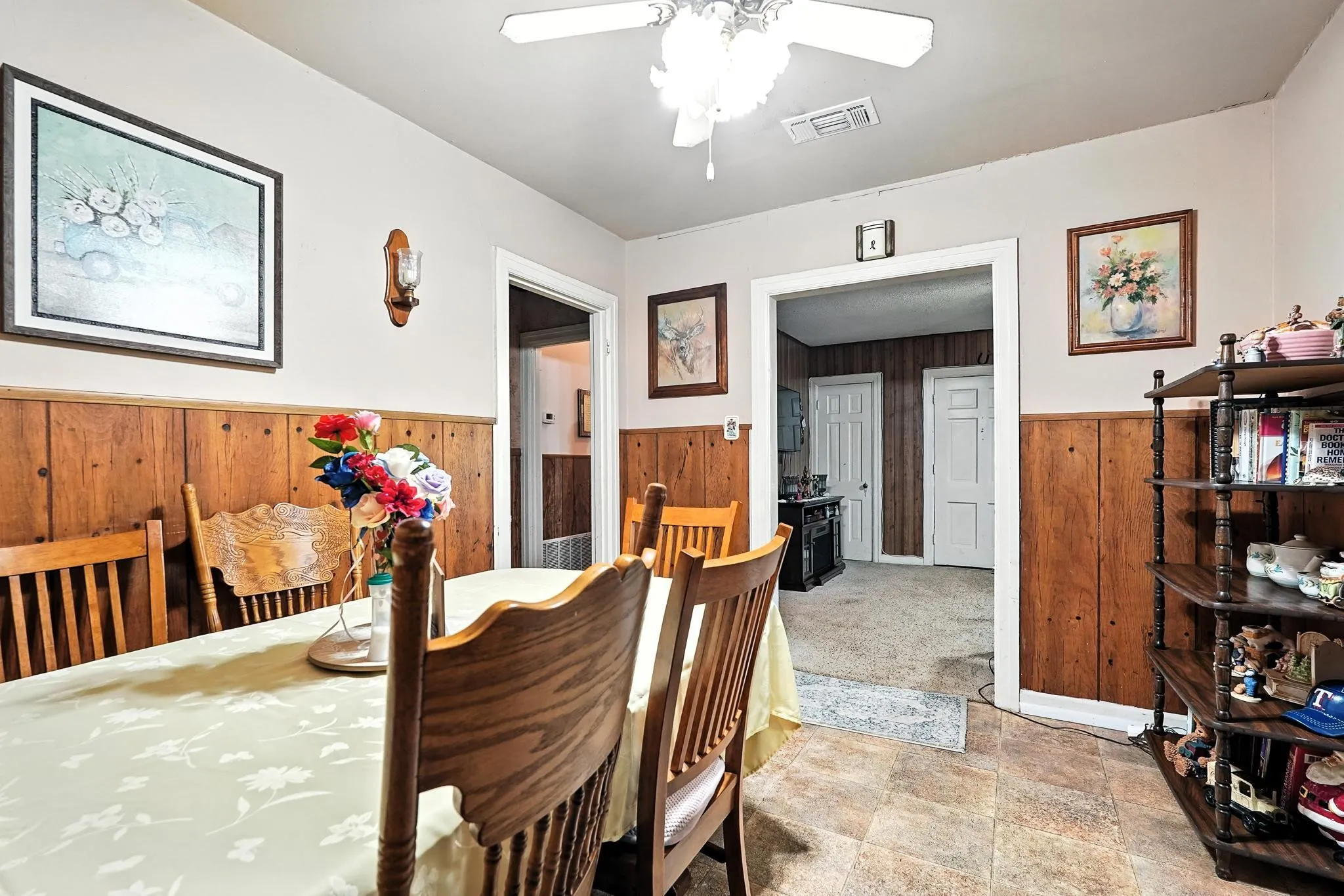 Single Family Residence For Sale in Coleman County , 203 Miami Street, Coleman, Texas 76834, 3 Bedroom, 2 Bathroom, 2 Garage spaces, 1,336 Sqft, built in 1950, Preowned, mls#21014677, Real Estate Agent in Coleman, Homes For Sale in Coleman county, Homes For Sale in Coleman, Realtor in Coleman Texas, Real Estate Brokerage Independent Realty Texas, Luminita Cordes Realtor