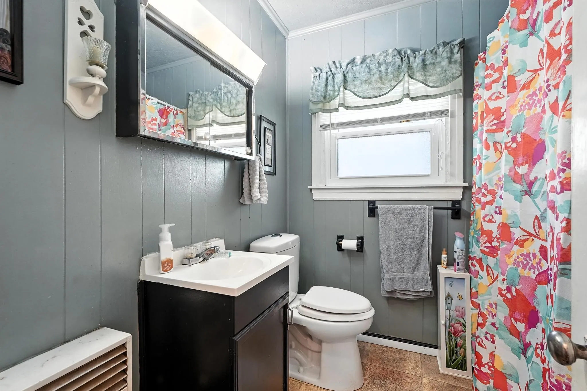 Single Family Residence For Sale in Coleman County , 203 Miami Street, Coleman, Texas 76834, 3 Bedroom, 2 Bathroom, 2 Garage spaces, 1,336 Sqft, built in 1950, Preowned, mls#21014677, Real Estate Agent in Coleman, Homes For Sale in Coleman county, Homes For Sale in Coleman, Realtor in Coleman Texas, Real Estate Brokerage Independent Realty Texas, Luminita Cordes Realtor