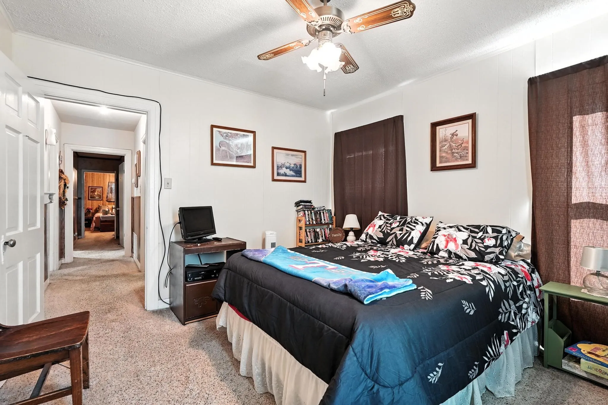 Single Family Residence For Sale in Coleman County , 203 Miami Street, Coleman, Texas 76834, 3 Bedroom, 2 Bathroom, 2 Garage spaces, 1,336 Sqft, built in 1950, Preowned, mls#21014677, Real Estate Agent in Coleman, Homes For Sale in Coleman county, Homes For Sale in Coleman, Realtor in Coleman Texas, Real Estate Brokerage Independent Realty Texas, Luminita Cordes Realtor