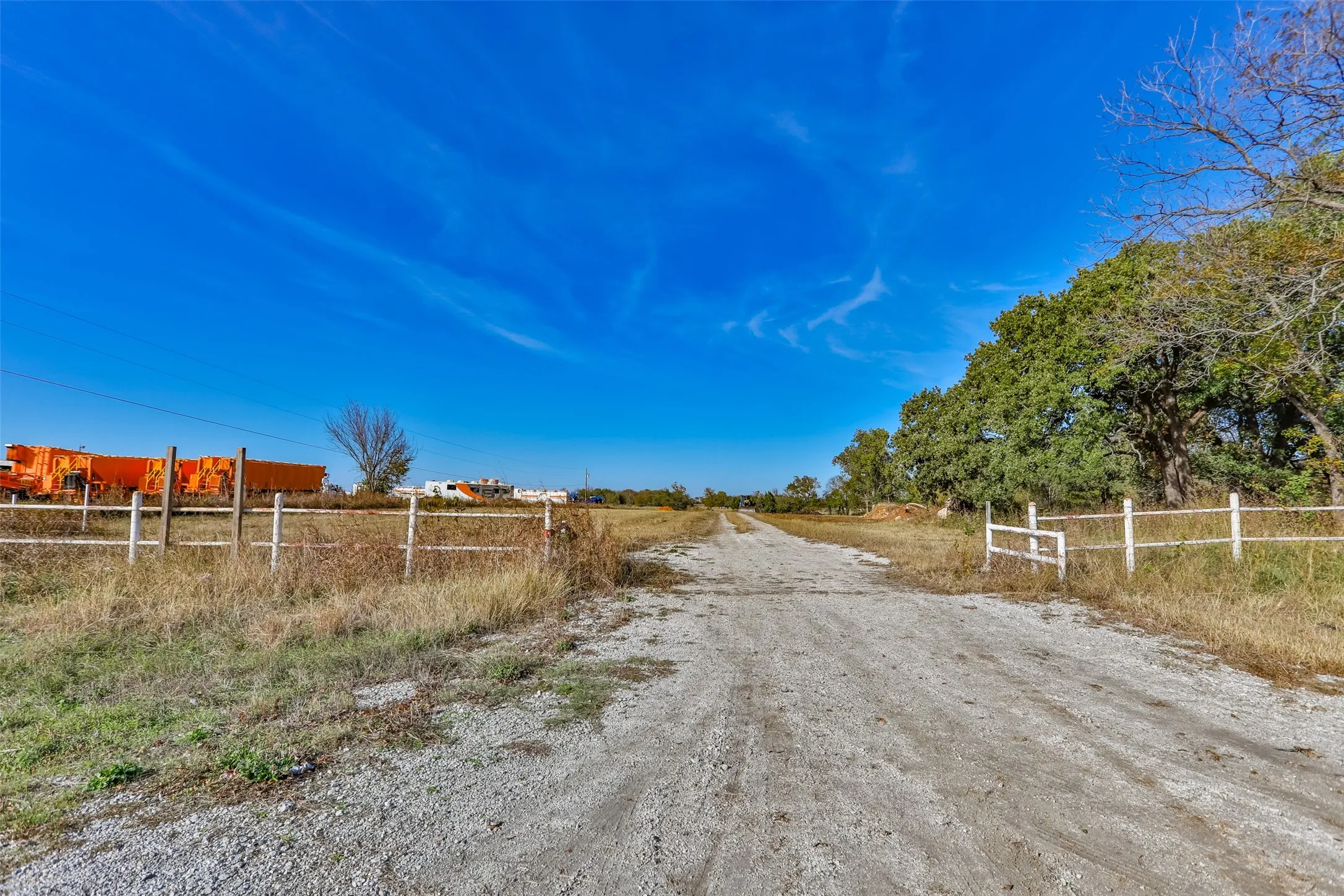 Unimproved Land For Sale in Cooke County , 4401 E Highway 82, Gainesville, Texas 76240, 0, 0, Garage spaces, 0 Sqft, built in 0, Price $699,000, mls#21015332, Real Estate Agent in Gainesville, Homes For Sale in Cooke county, Homes For Sale in Gainesville, Realtor in Gainesville Texas, Real Estate Brokerage Independent Realty Texas, Luminita Cordes Realtor