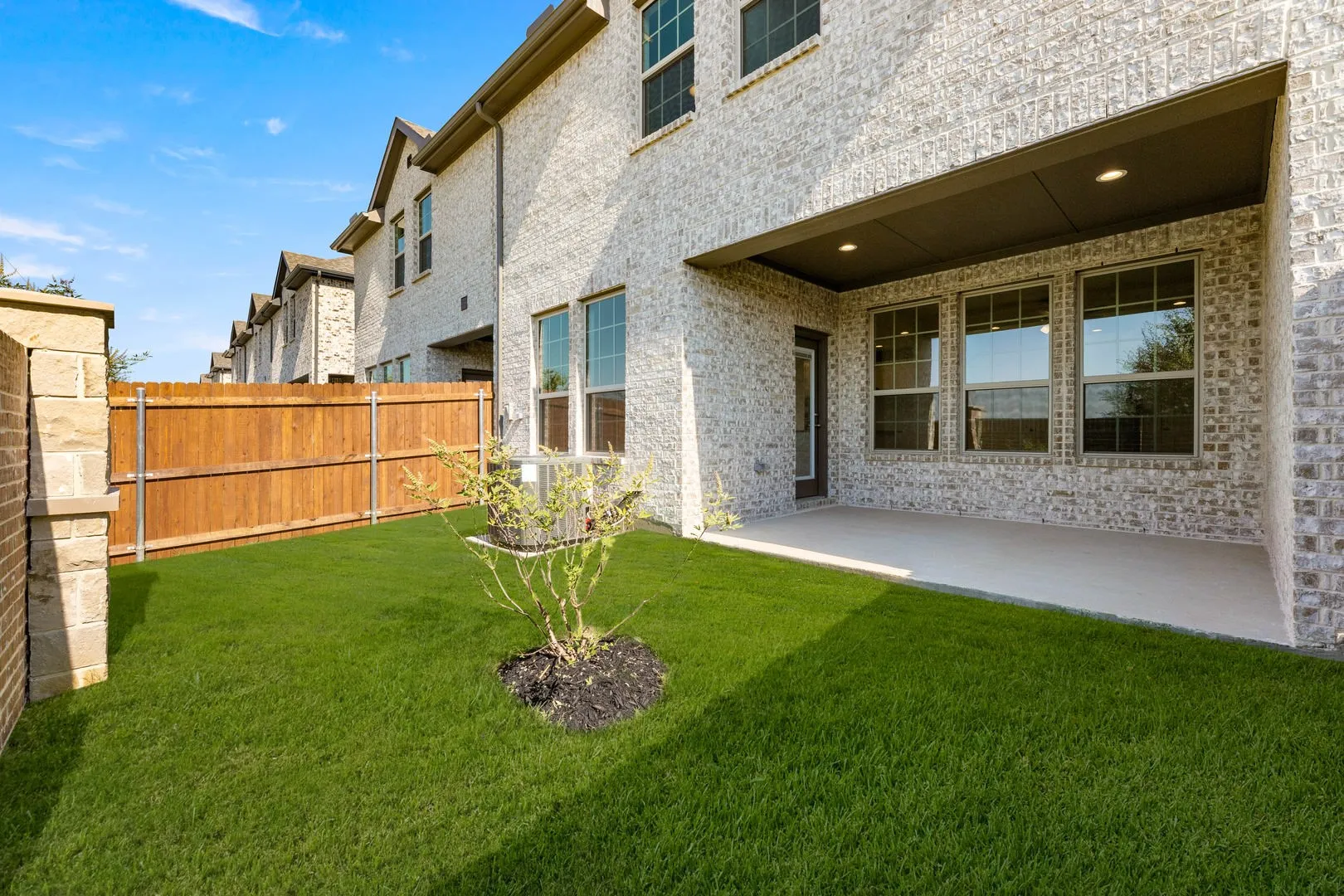 670 Sandiford-Back-2