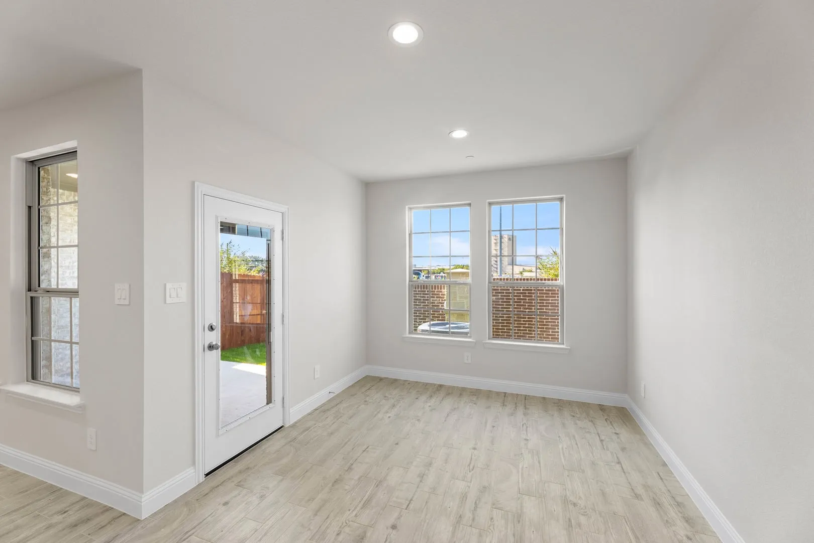 670 Sandiford-Dining-1