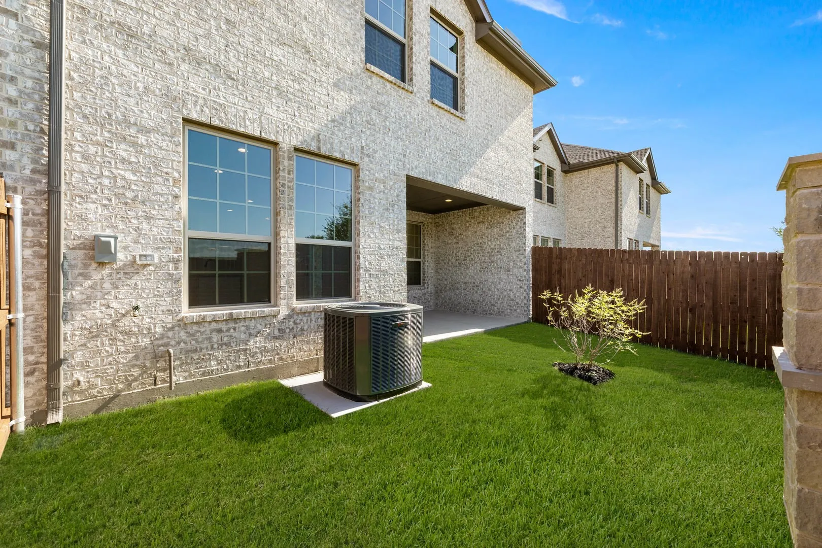 670 Sandiford-Back-1