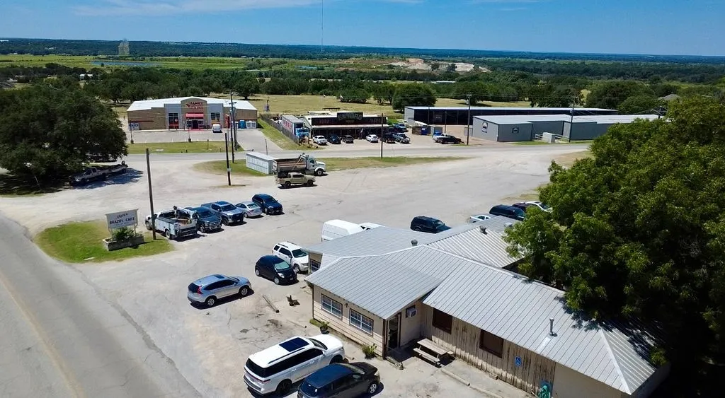 Farm For Sale in Parker County , 5080 & 5090 Tin Top Road, Weatherford, Texas 76087, 2 Bedrooms, 1 Bathroom, Garage spaces, 952 Sqft, built in 1900, Preowned, Price $3,200,000, mls#21014665, Real Estate Agent in Weatherford, Homes For Sale in Parker county, Homes For Sale in Weatherford, Realtor in Weatherford Texas, Real Estate Brokerage Independent Realty Texas, Luminita Cordes Realtor