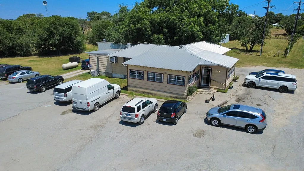 Farm For Sale in Parker County , 5080 & 5090 Tin Top Road, Weatherford, Texas 76087, 2 Bedrooms, 1 Bathroom, Garage spaces, 952 Sqft, built in 1900, Preowned, Price $3,200,000, mls#21014665, Real Estate Agent in Weatherford, Homes For Sale in Parker county, Homes For Sale in Weatherford, Realtor in Weatherford Texas, Real Estate Brokerage Independent Realty Texas, Luminita Cordes Realtor
