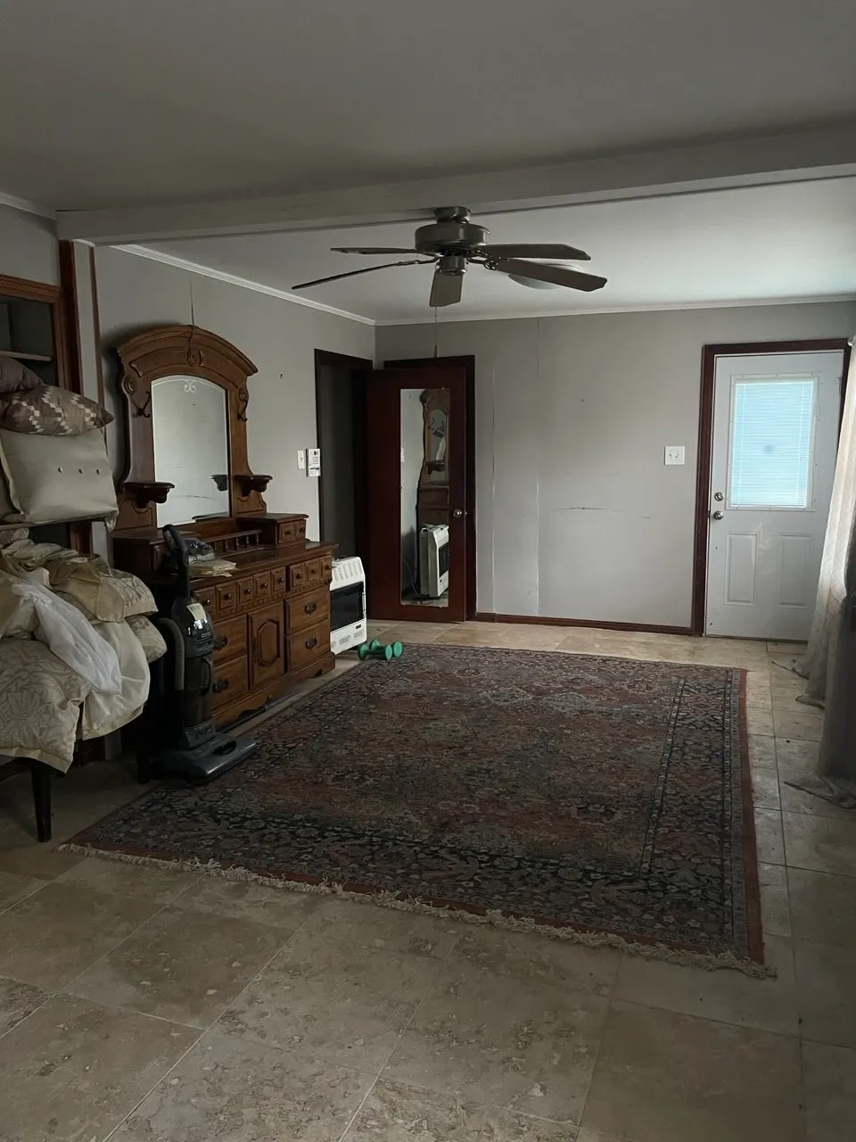Single Family Residence For Sale in Freestone County , 1001 S Fairway Street, Fairfield, Texas 75840, 4 Bedroom, 2 Bathroom, 1 Garage spaces, 1,560 Sqft, built in 1955, Preowned, mls#21016902, Real Estate Agent in Fairfield, Homes For Sale in Freestone county, Homes For Sale in Fairfield, Realtor in Fairfield Texas, Real Estate Brokerage Independent Realty Texas, Luminita Cordes Realtor