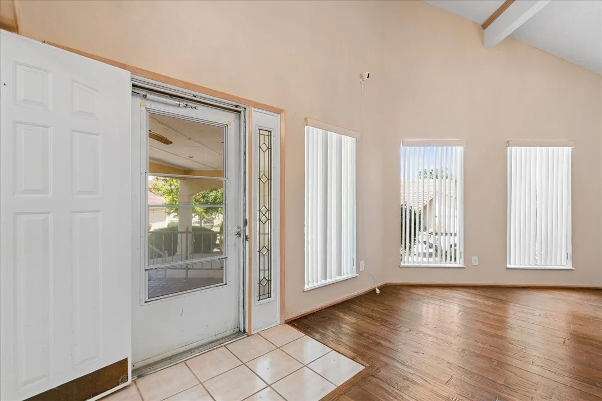 Single Family Residence For Sale in Rockwall County , 3615 Highpoint Drive, Rockwall, Texas 75087, 3 Bedrooms, 2 Bathrooms, Garage spaces, 2,171 Sqft, built in 1992, Preowned, Price $356,000, mls#21014465, Real Estate Agent in Rockwall, Homes For Sale in Rockwall county, Homes For Sale in Rockwall, Realtor in Rockwall Texas, Real Estate Brokerage Independent Realty Texas, Luminita Cordes Realtor